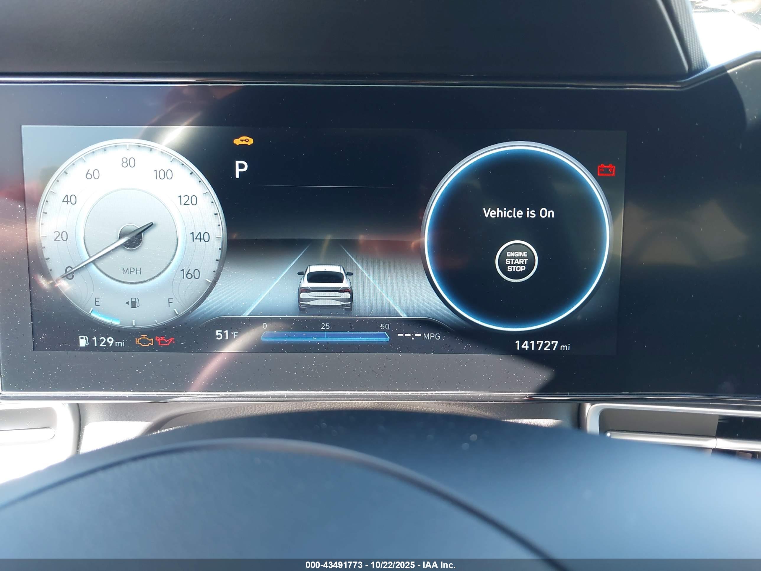 HYUNDAI ELANTRA image 7