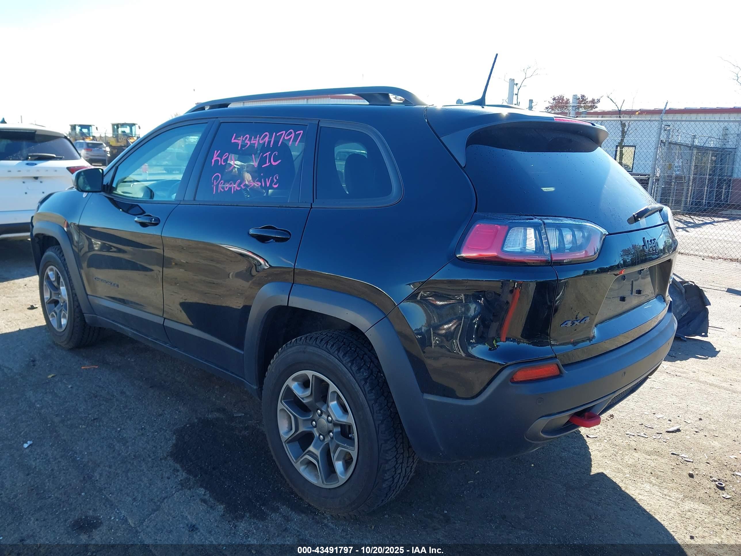 JEEP CHEROKEE image 3