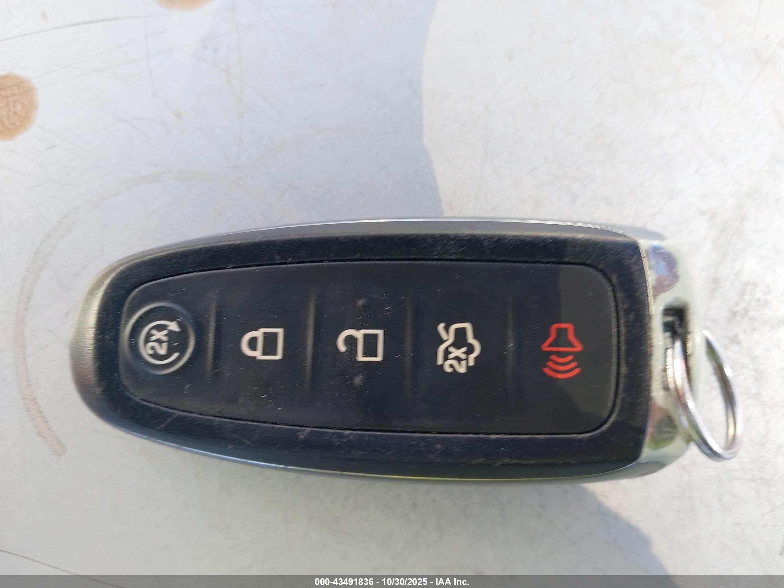FORD ESCAPE image 11