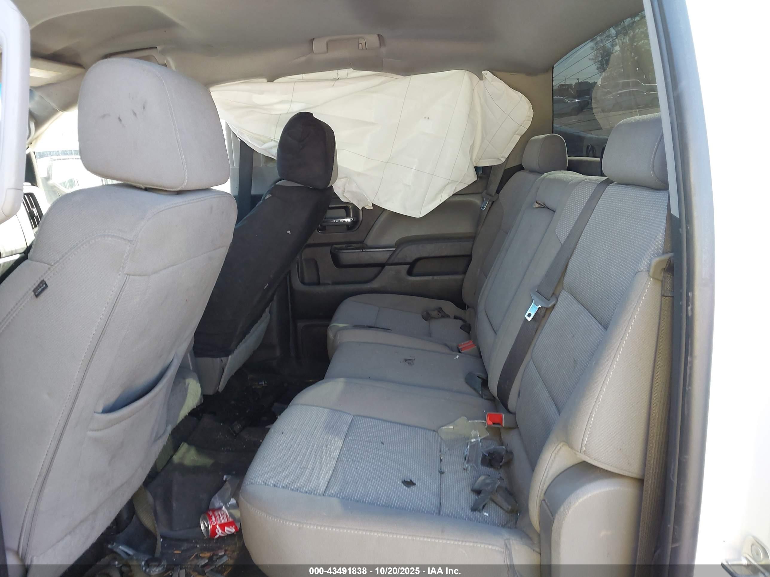CHEVROLET SILVERADO image 8