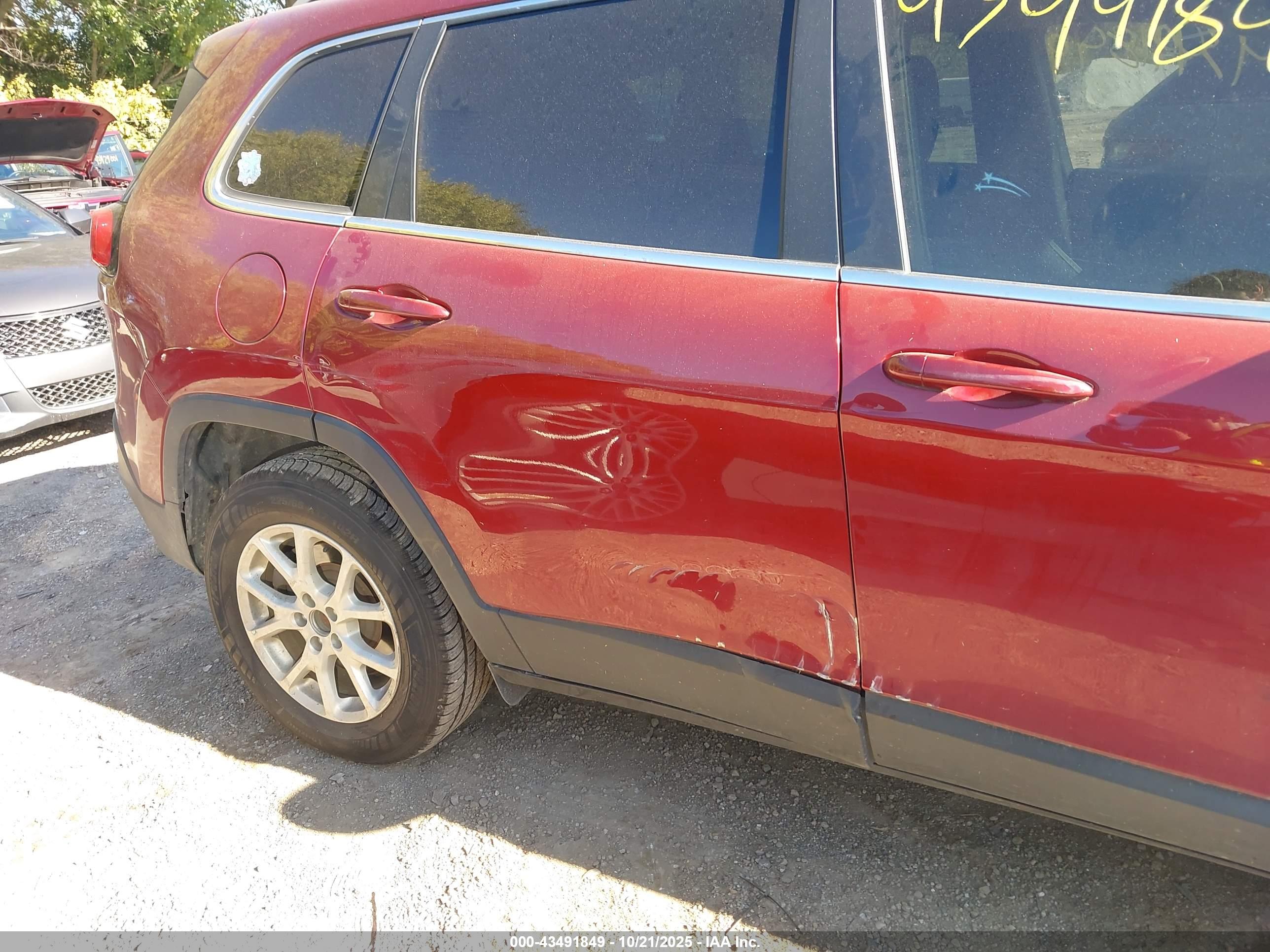JEEP CHEROKEE image 6