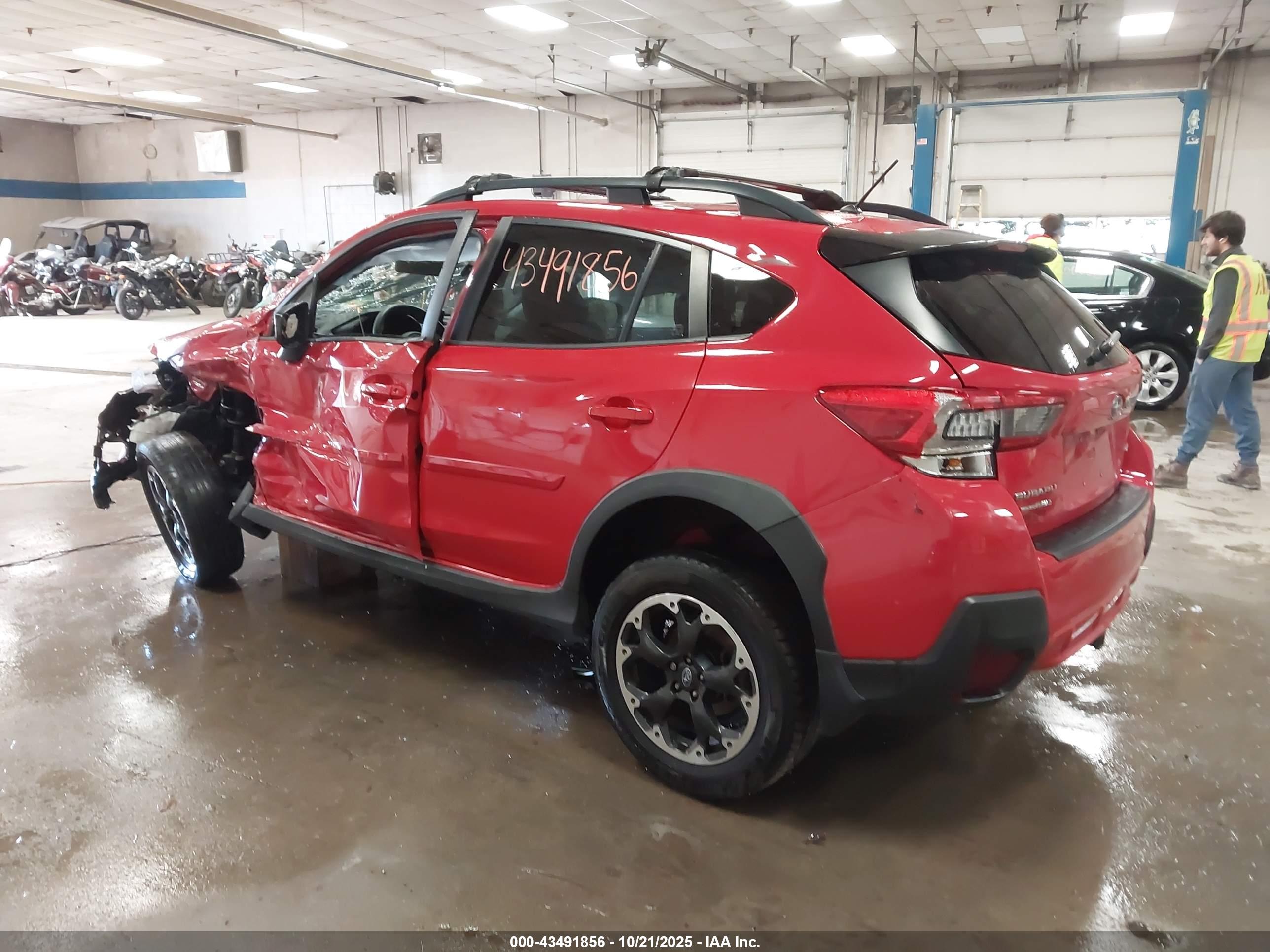 SUBARU CROSSTREK image 3