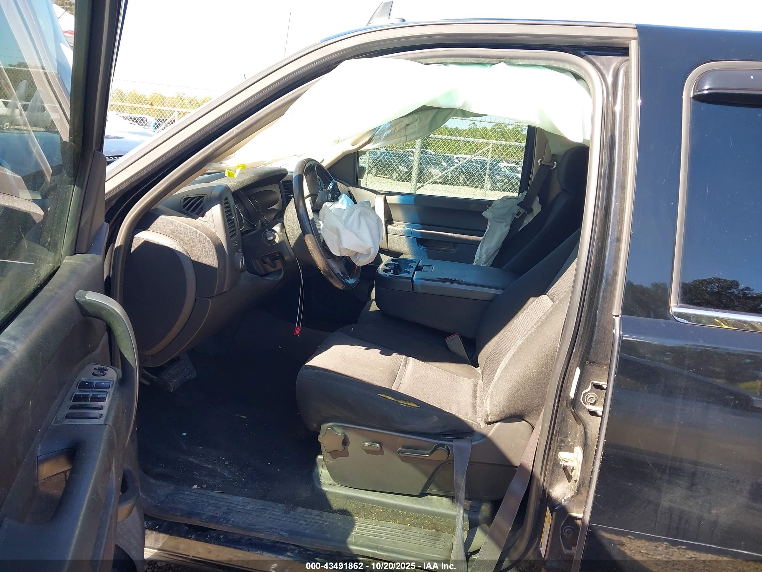 GMC SIERRA image 5
