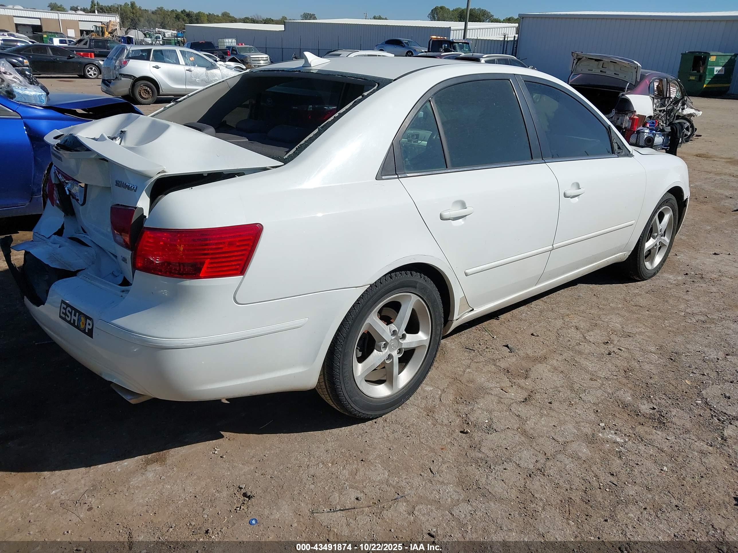 HYUNDAI SONATA image 4