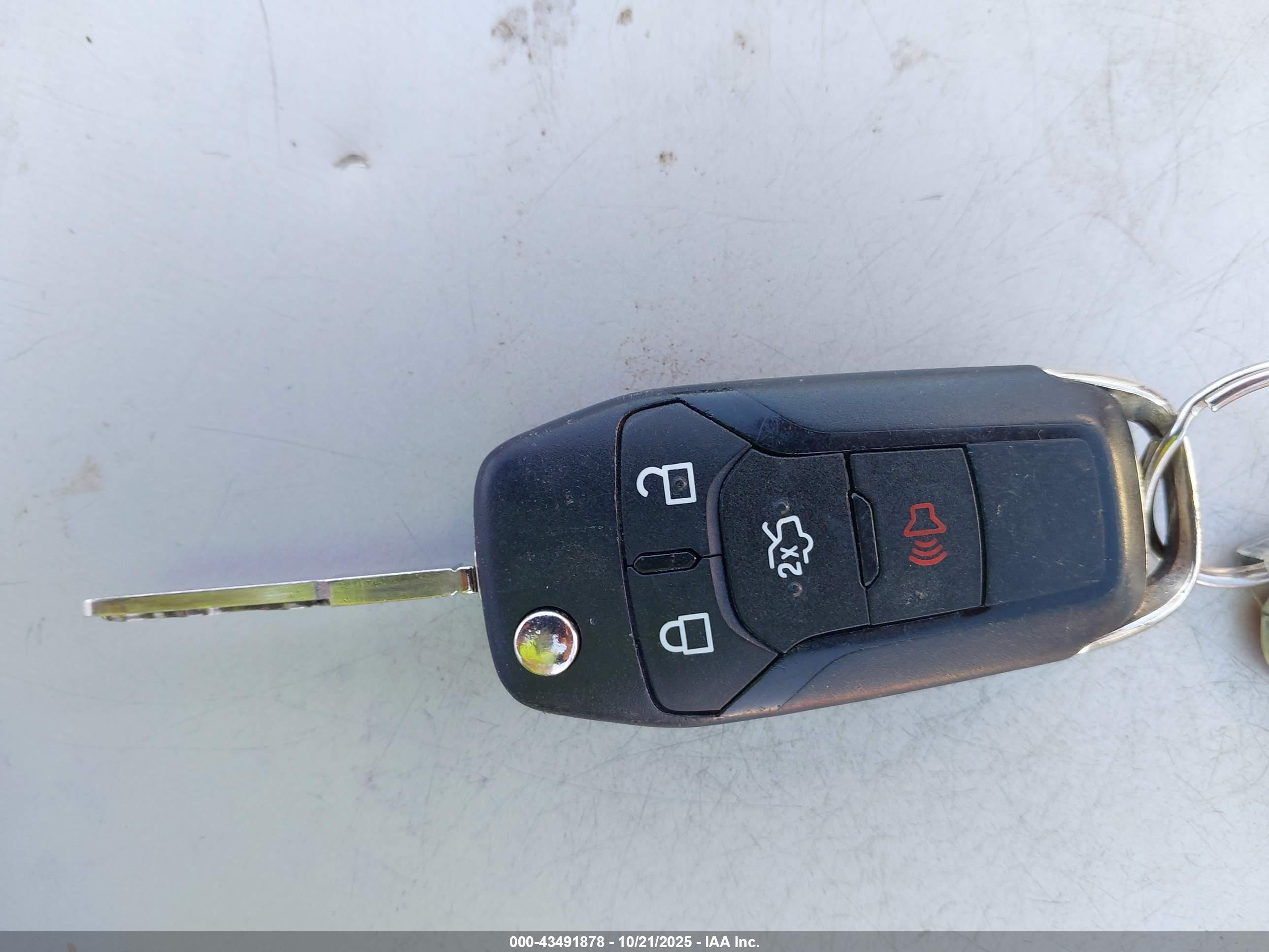 FORD EXPLORER image 11