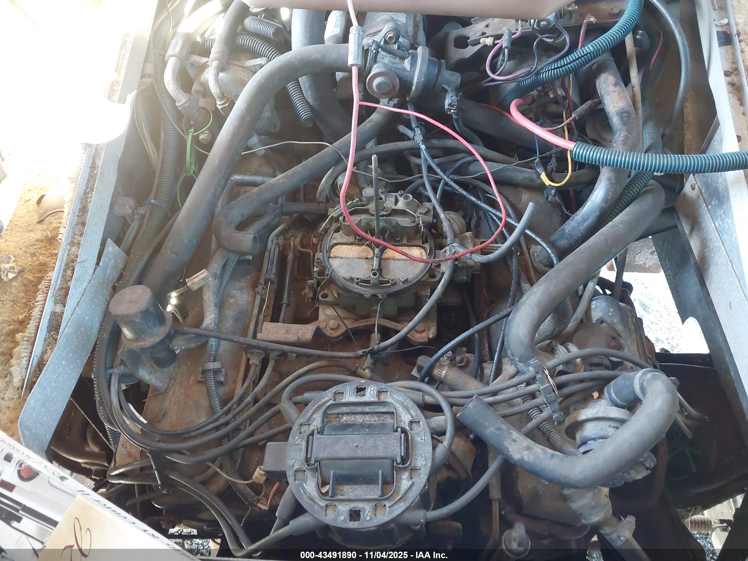 CHEVROLET P30 image 10
