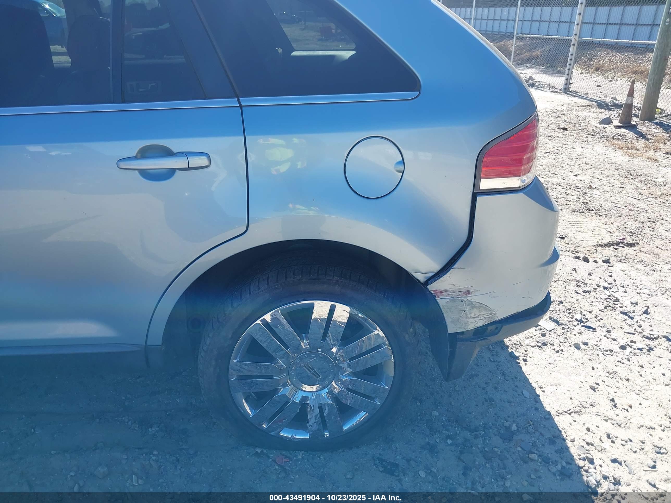 LINCOLN MKX image 6
