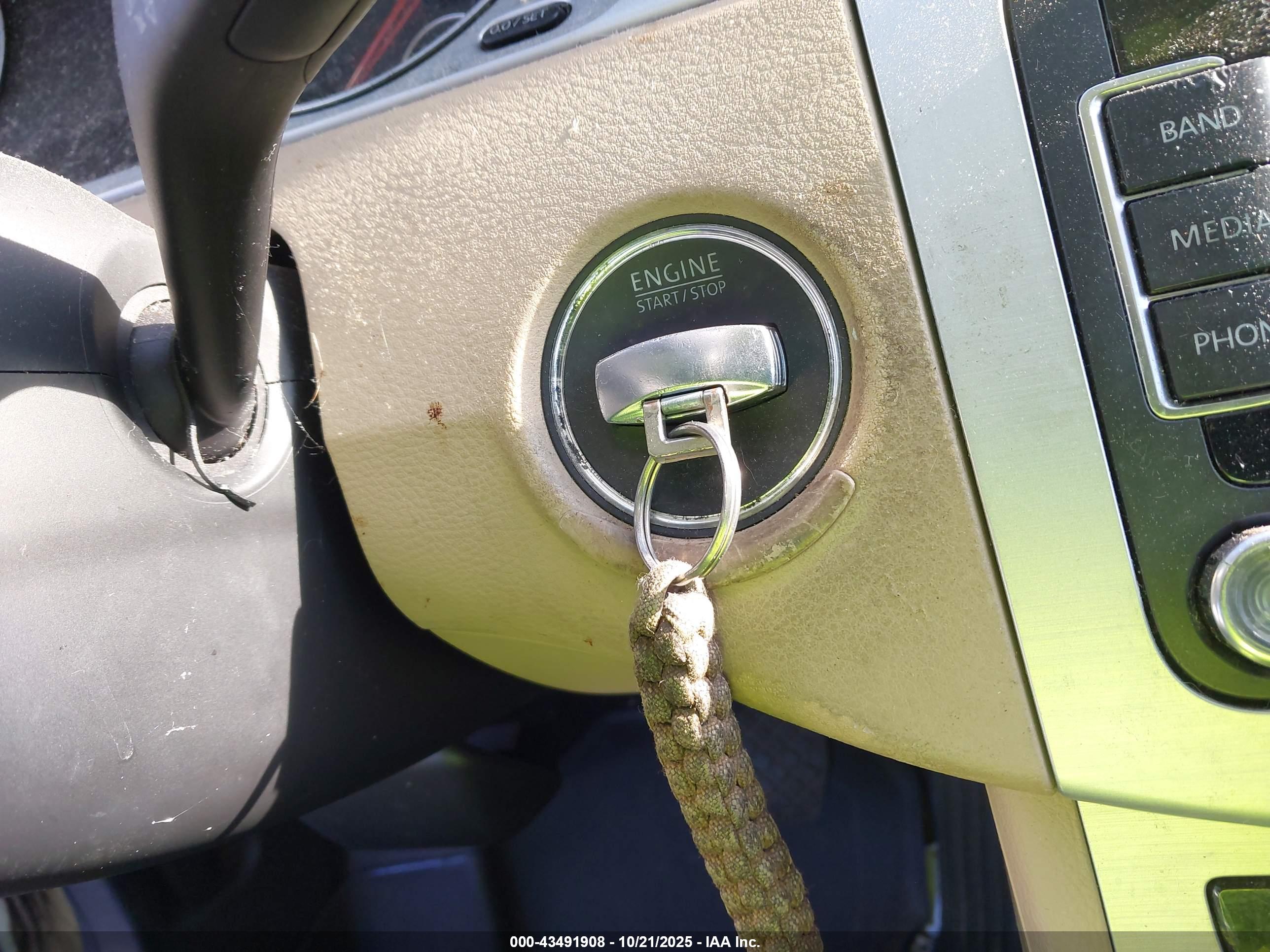 VOLKSWAGEN CC image 11