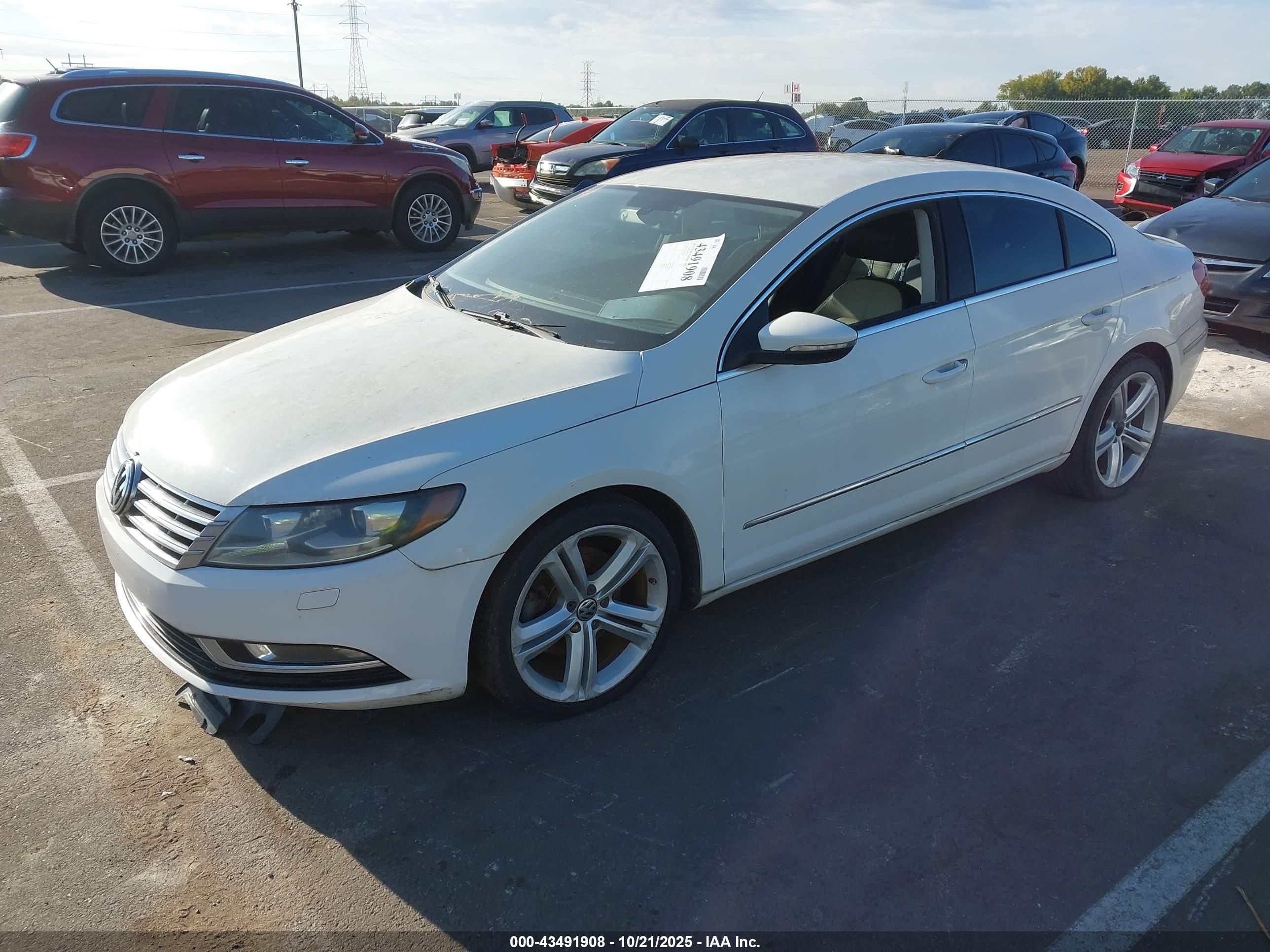 VOLKSWAGEN CC image 2