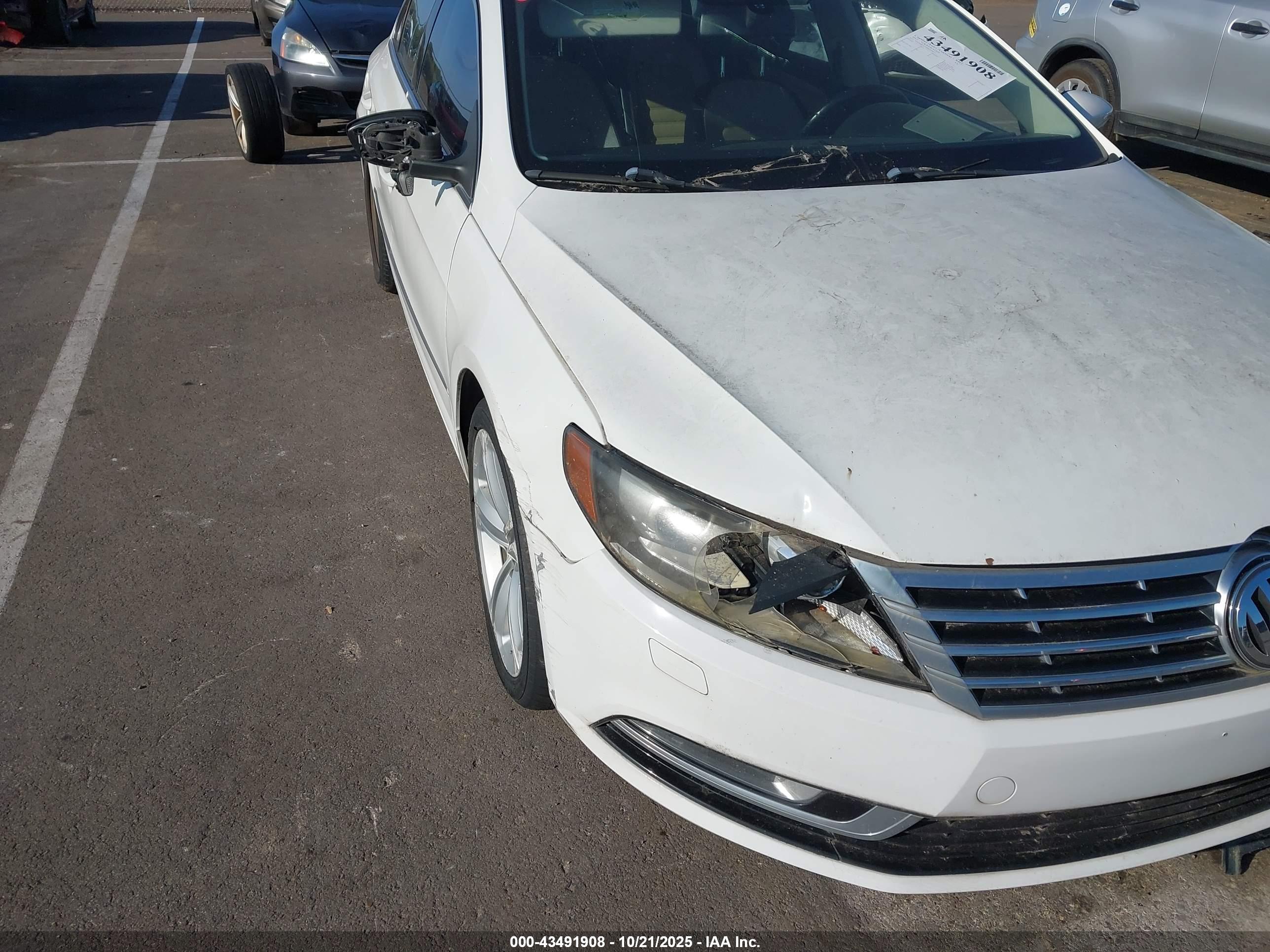 VOLKSWAGEN CC image 6