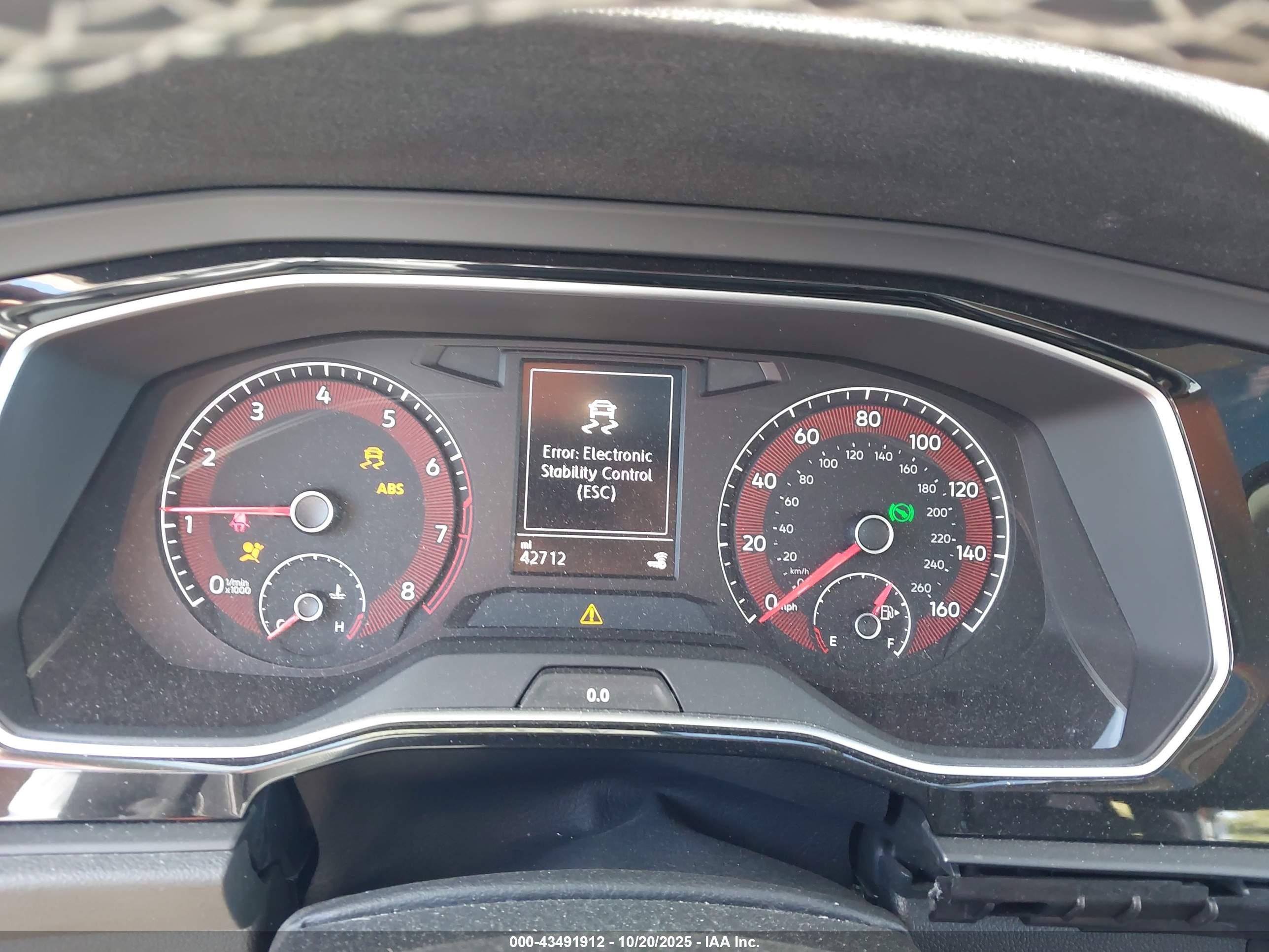 VOLKSWAGEN JETTA image 7