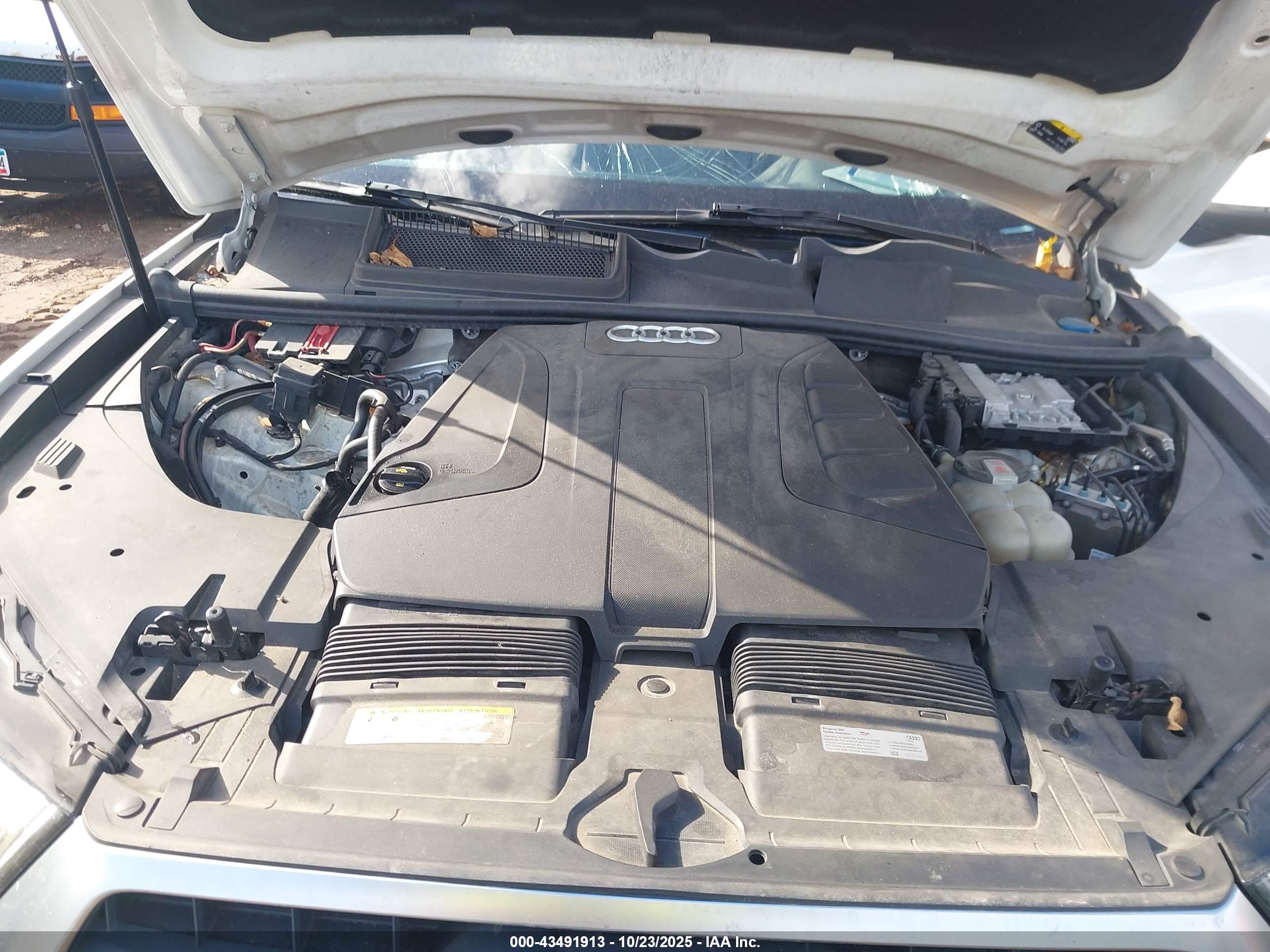 AUDI Q7 image 10