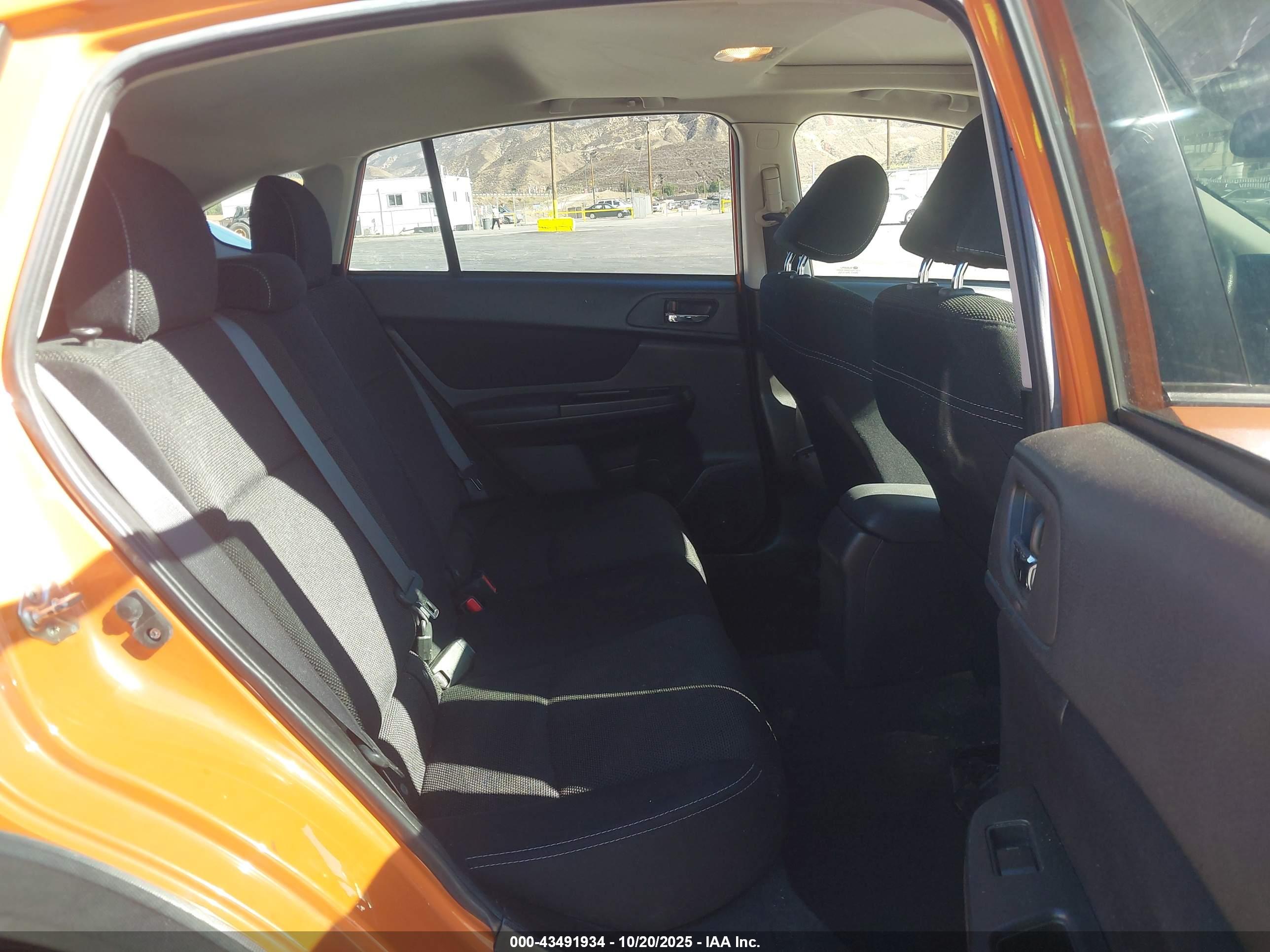 SUBARU XV image 8
