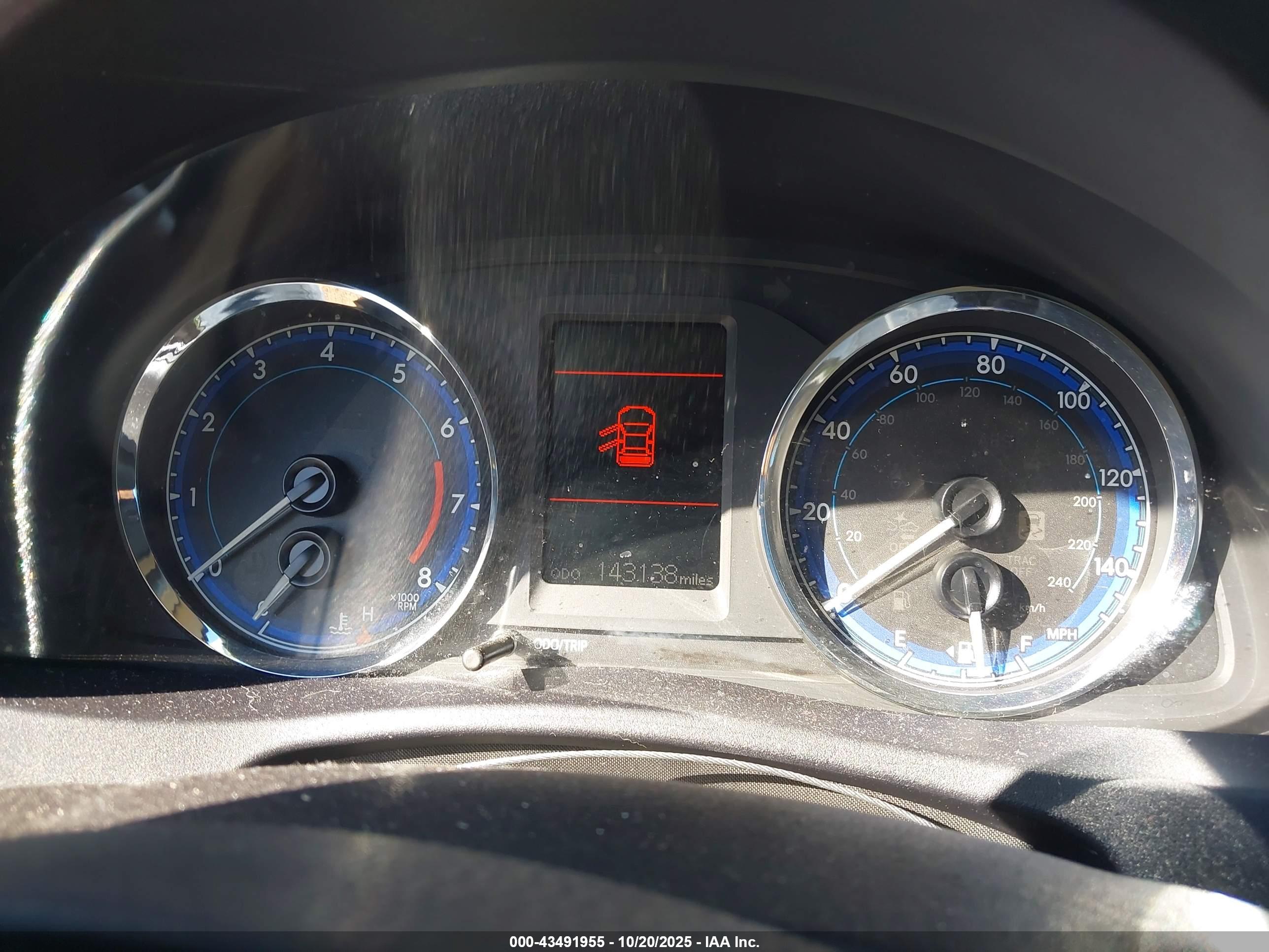 TOYOTA COROLLA image 7