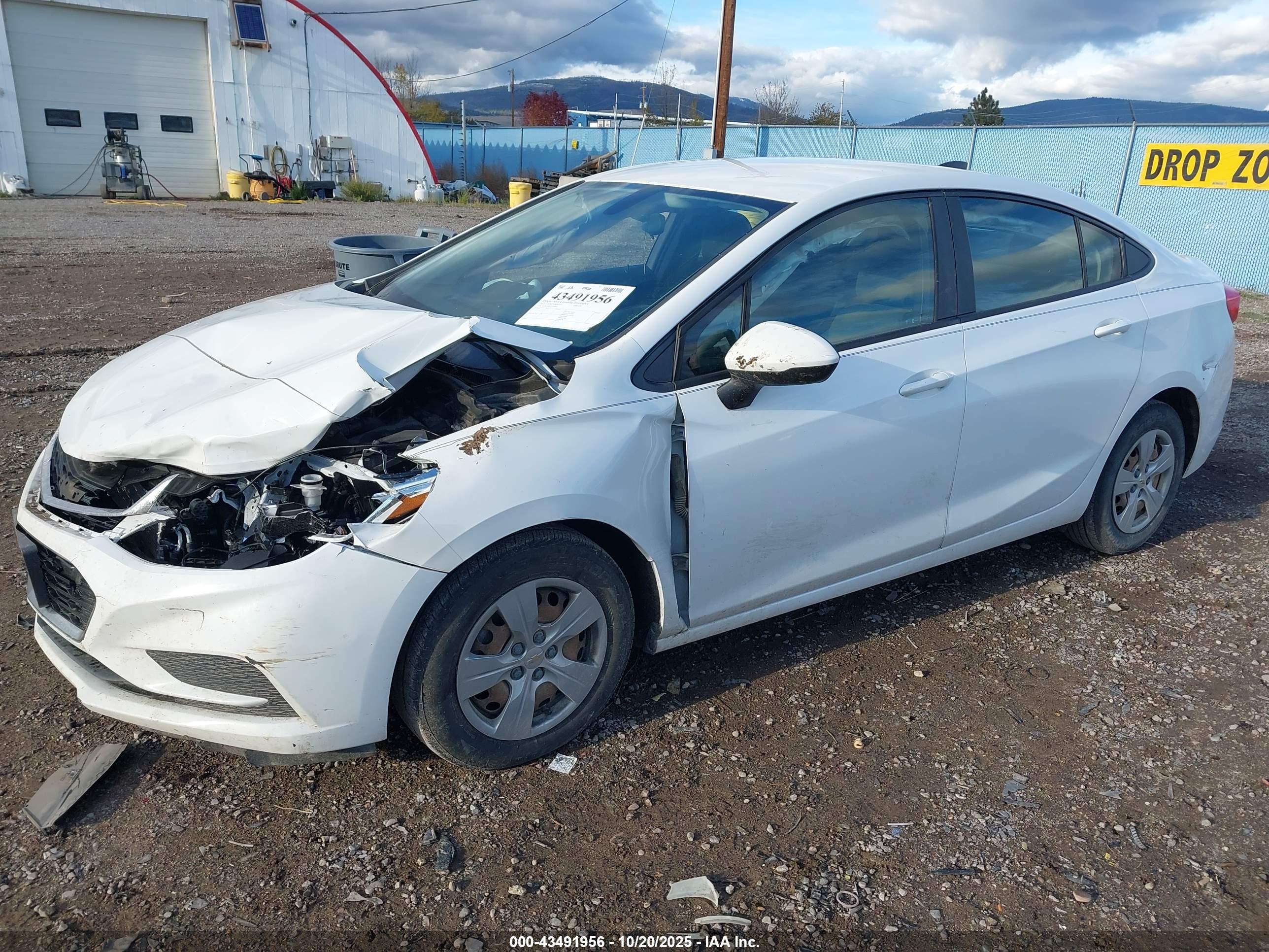 CHEVROLET CRUZE image 2