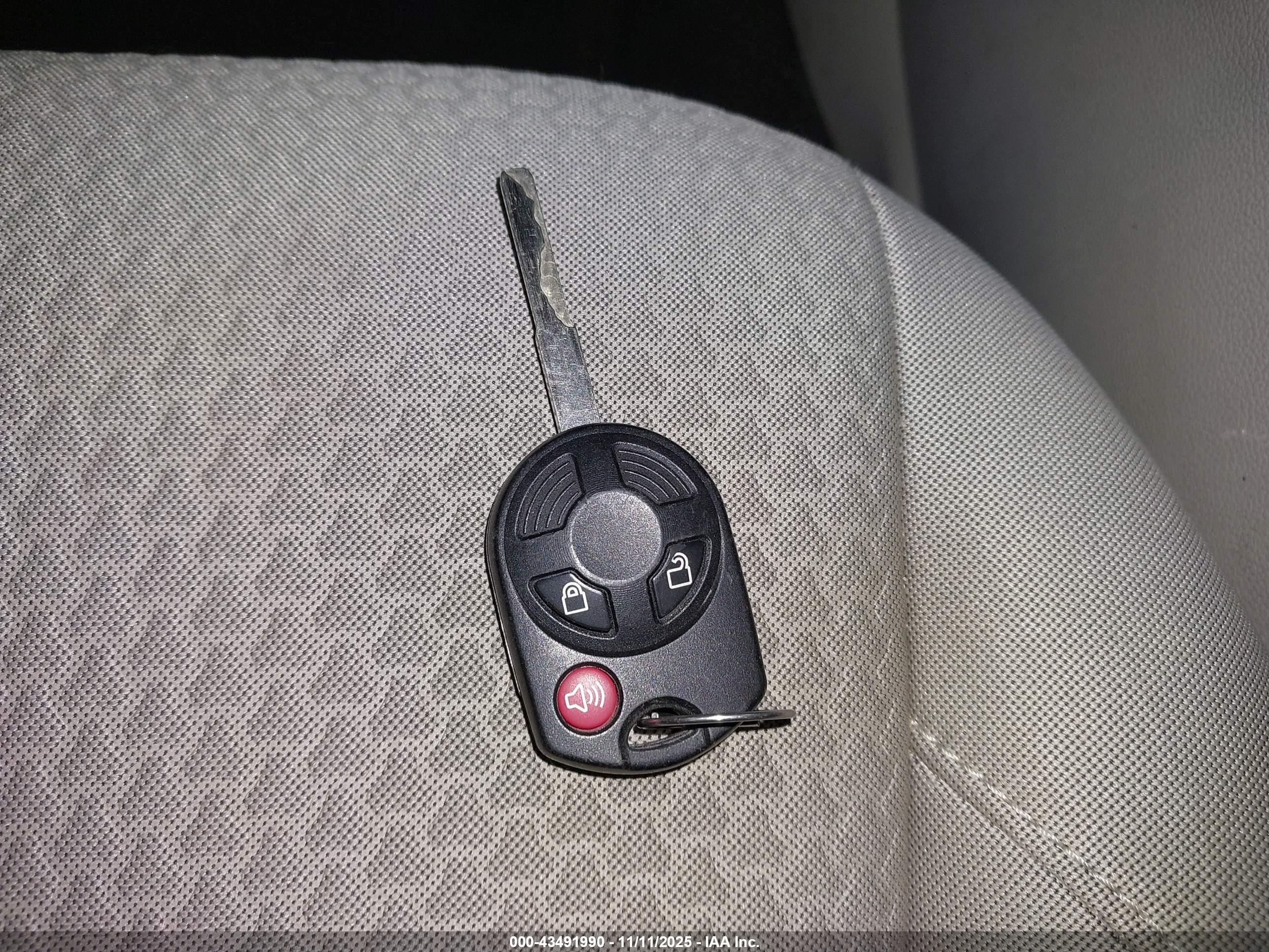 FORD ESCAPE image 11