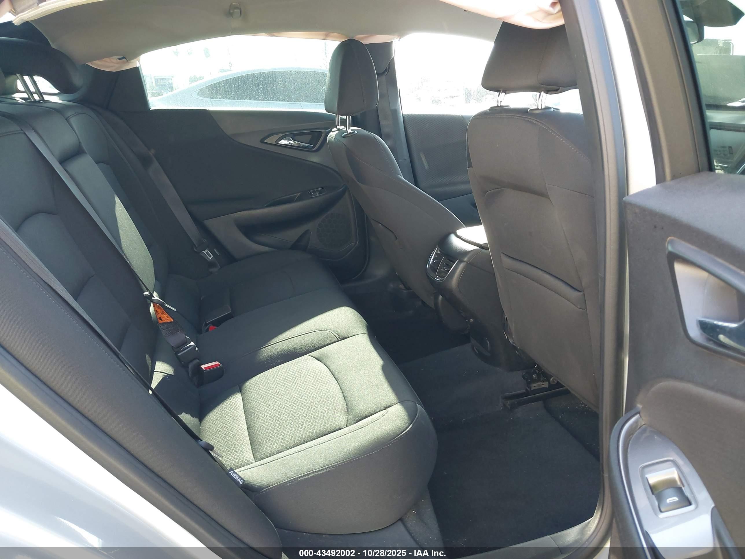 CHEVROLET MALIBU image 8