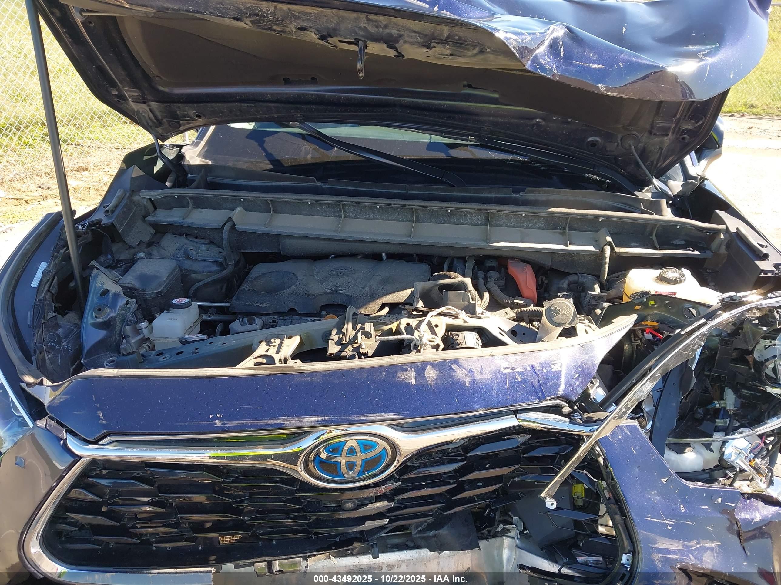 TOYOTA HIGHLANDER image 10