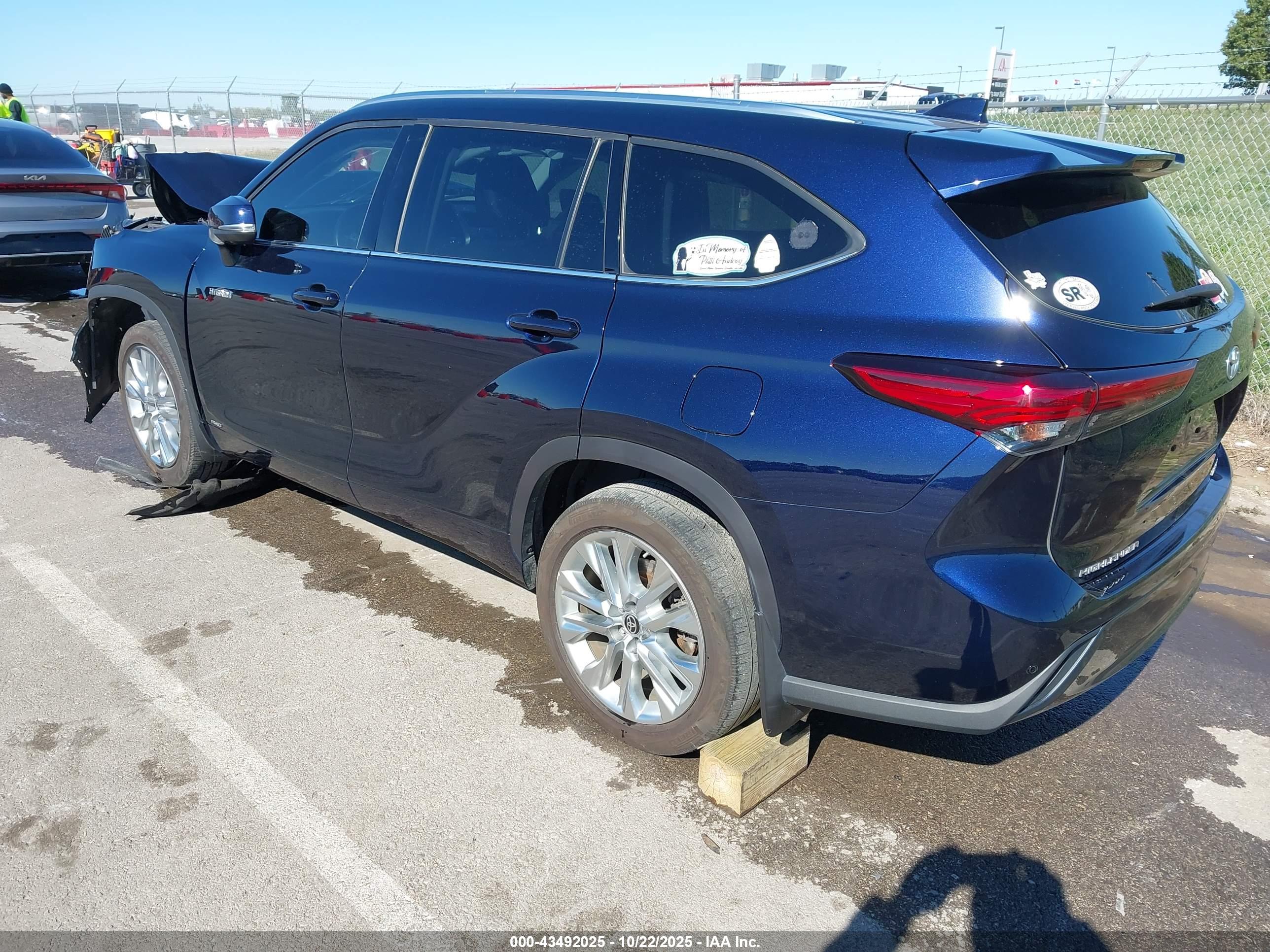 TOYOTA HIGHLANDER image 3