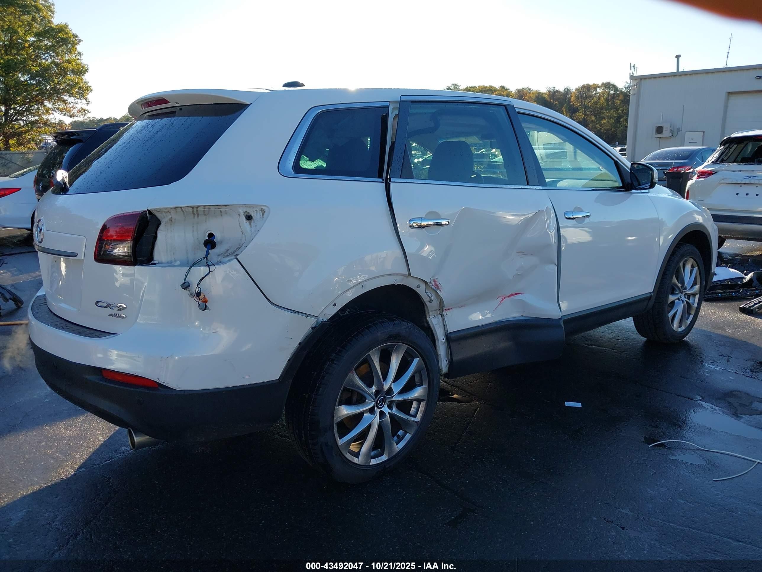 MAZDA CX-9 image 4