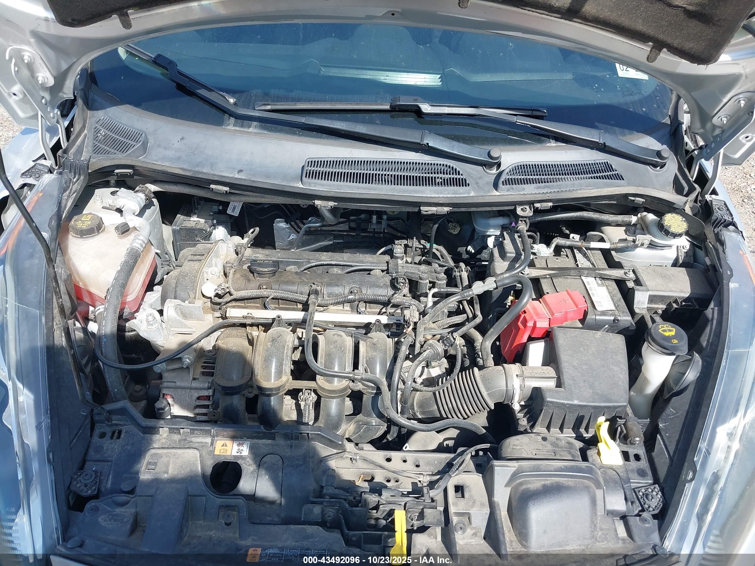 FORD FIESTA image 10