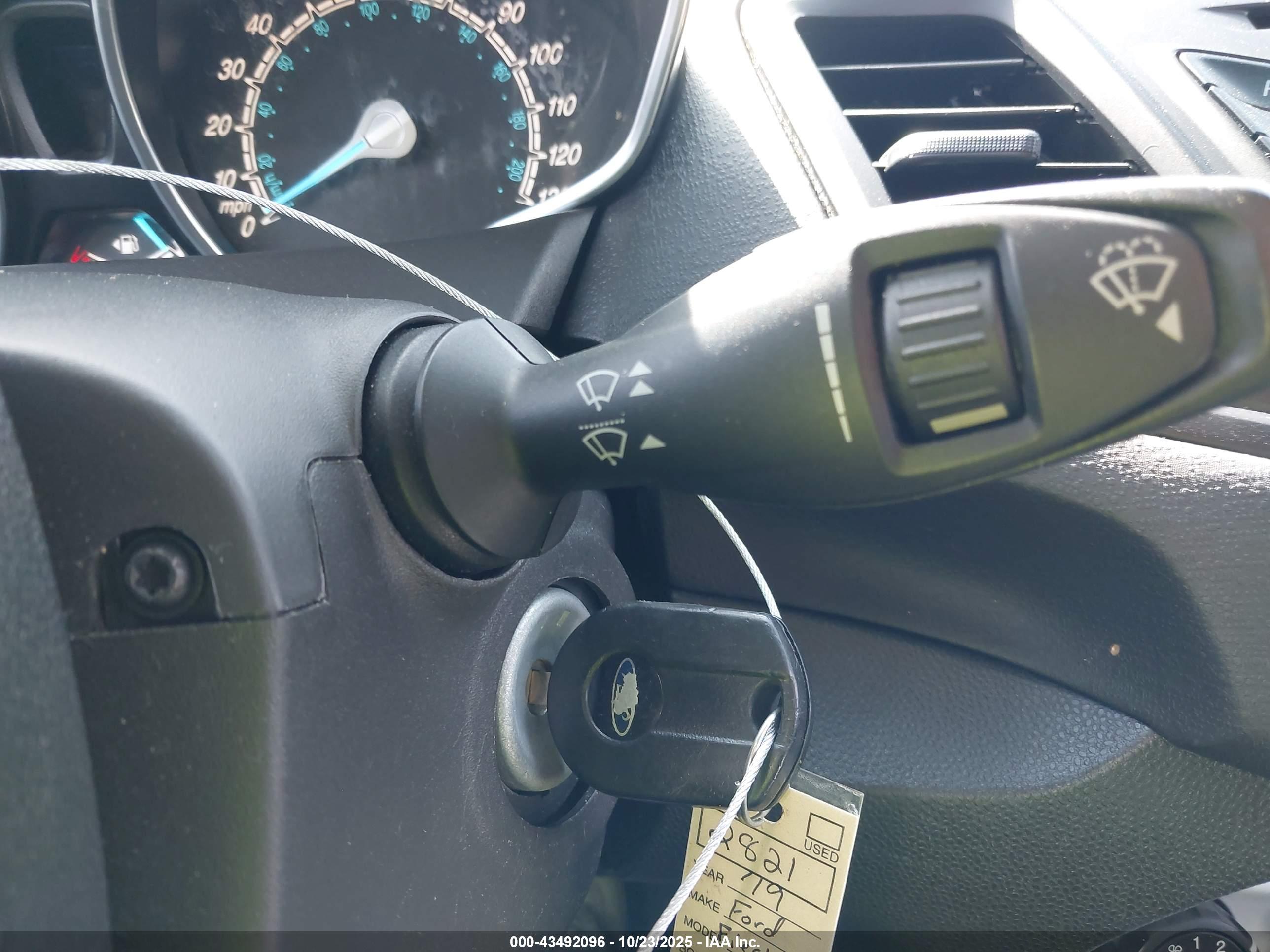 FORD FIESTA image 11