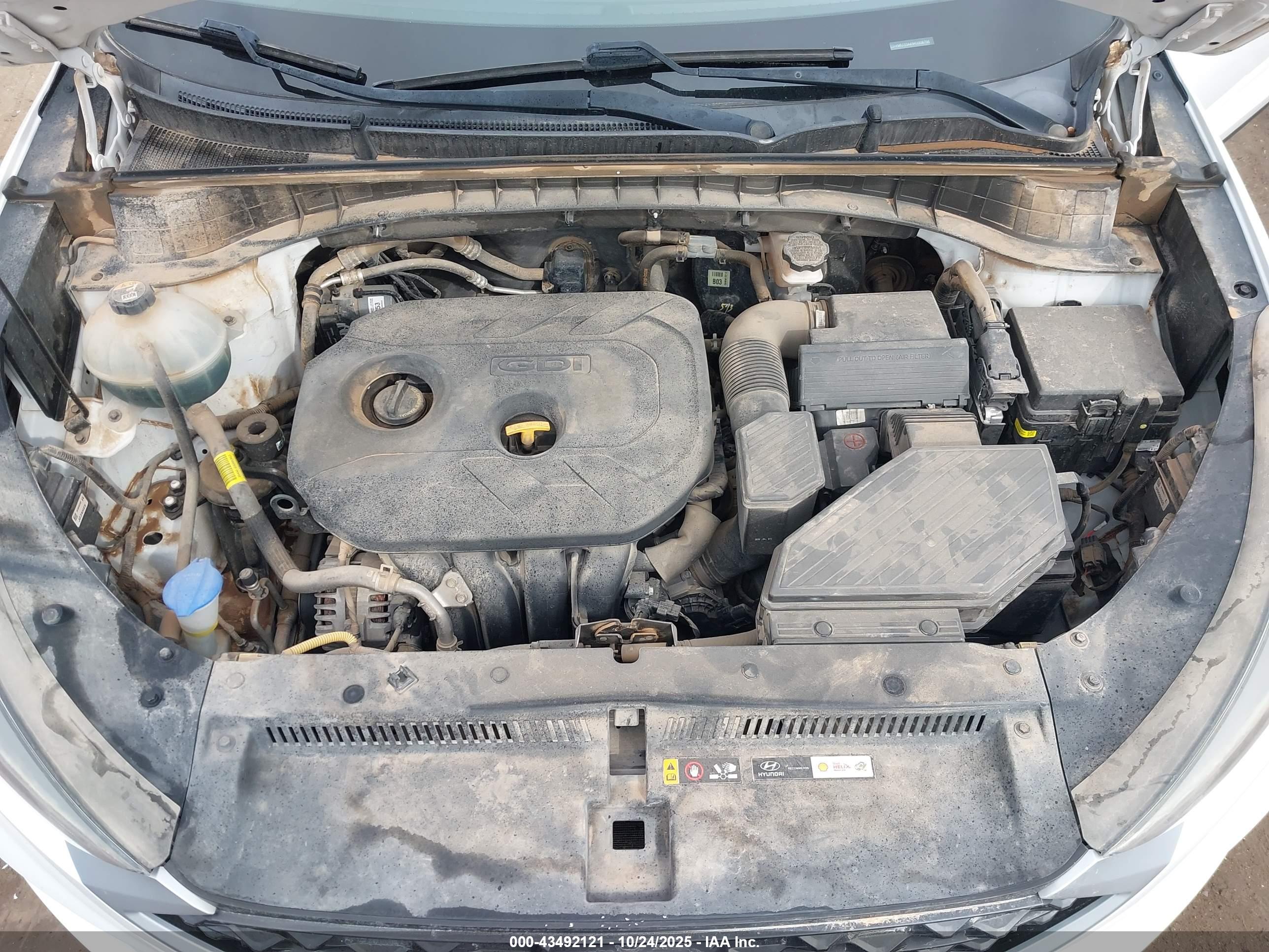 HYUNDAI TUCSON image 10