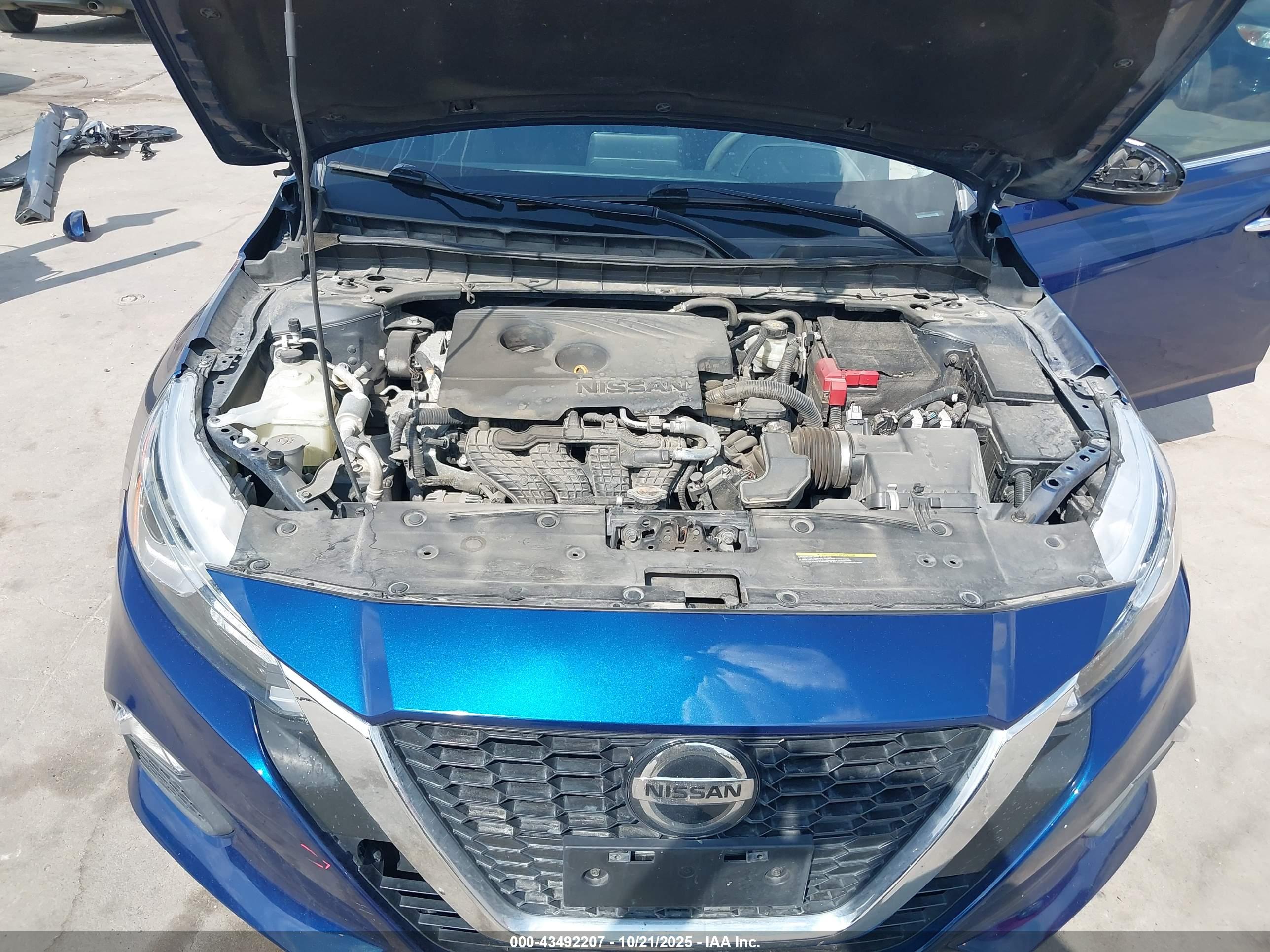 NISSAN ALTIMA image 10