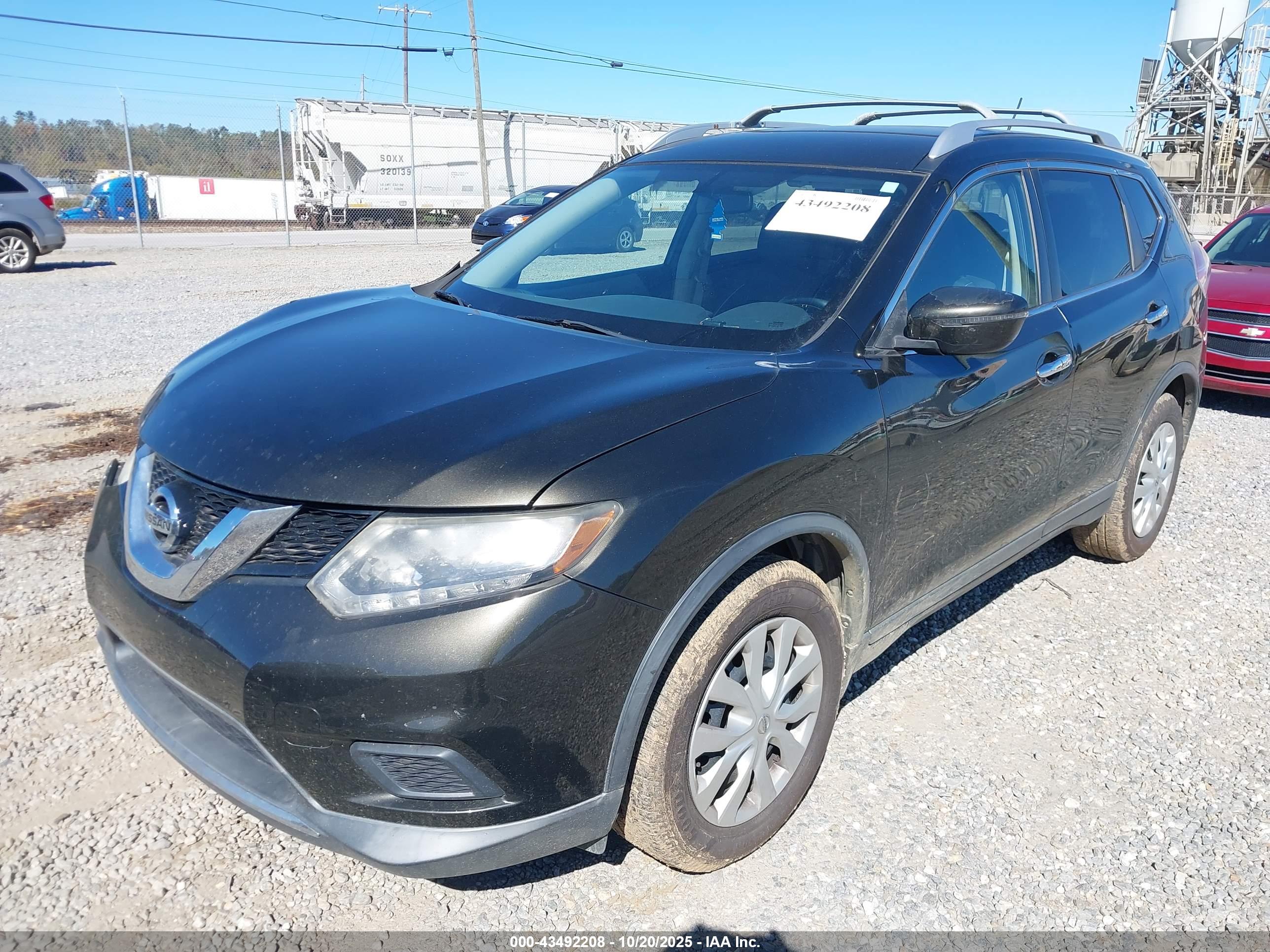 NISSAN ROGUE image 2
