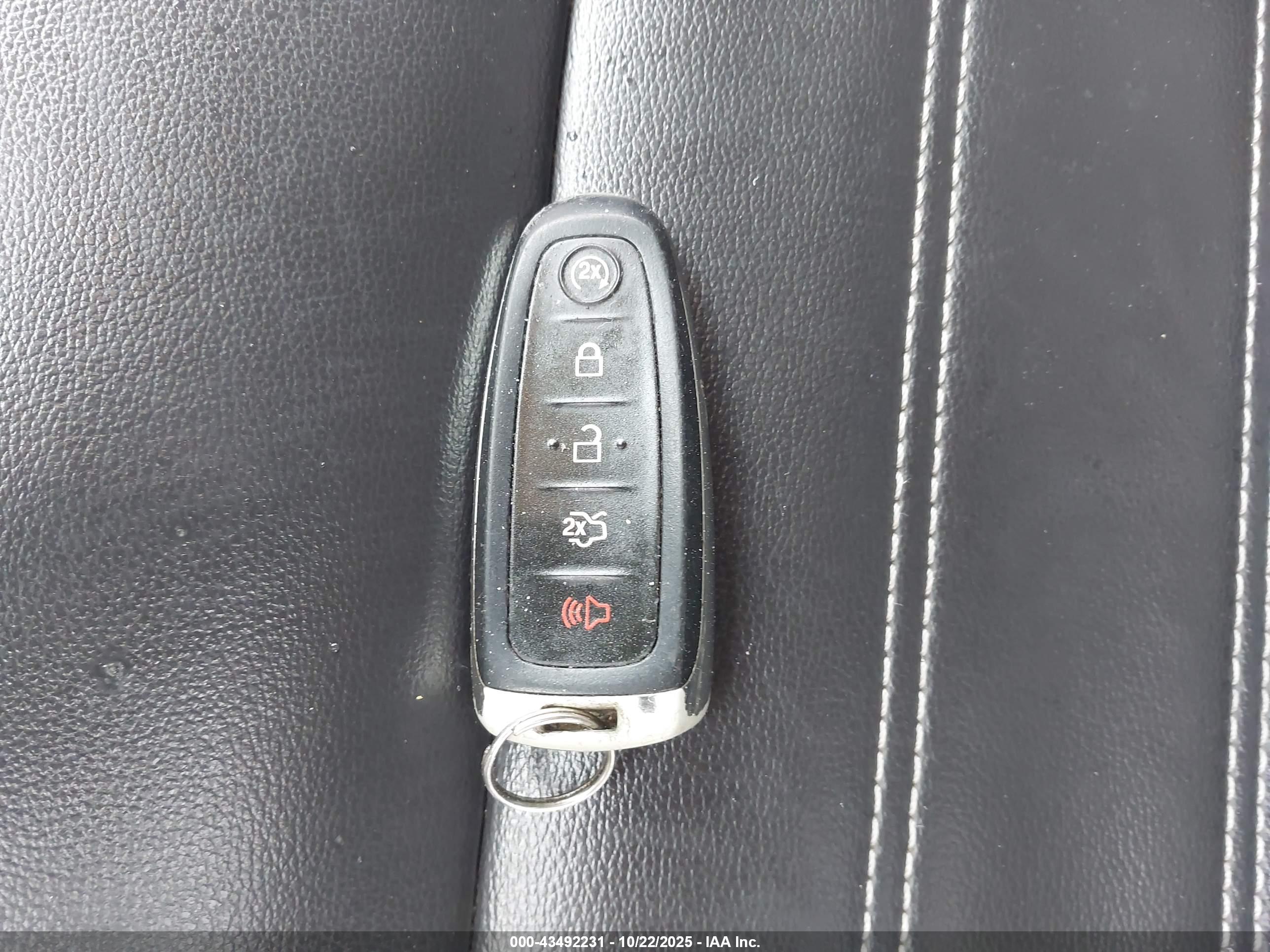 FORD ESCAPE image 11