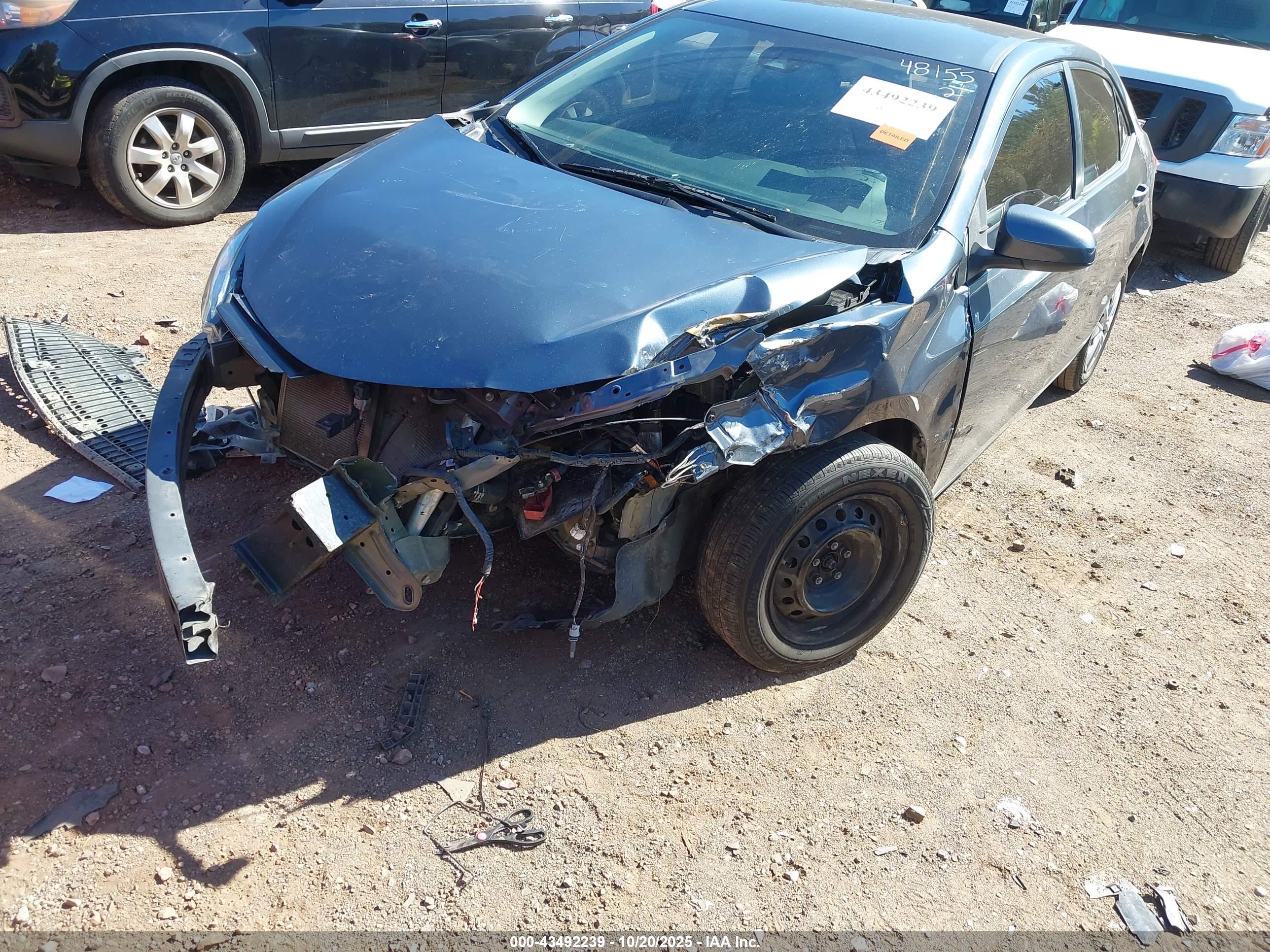 TOYOTA COROLLA image 2