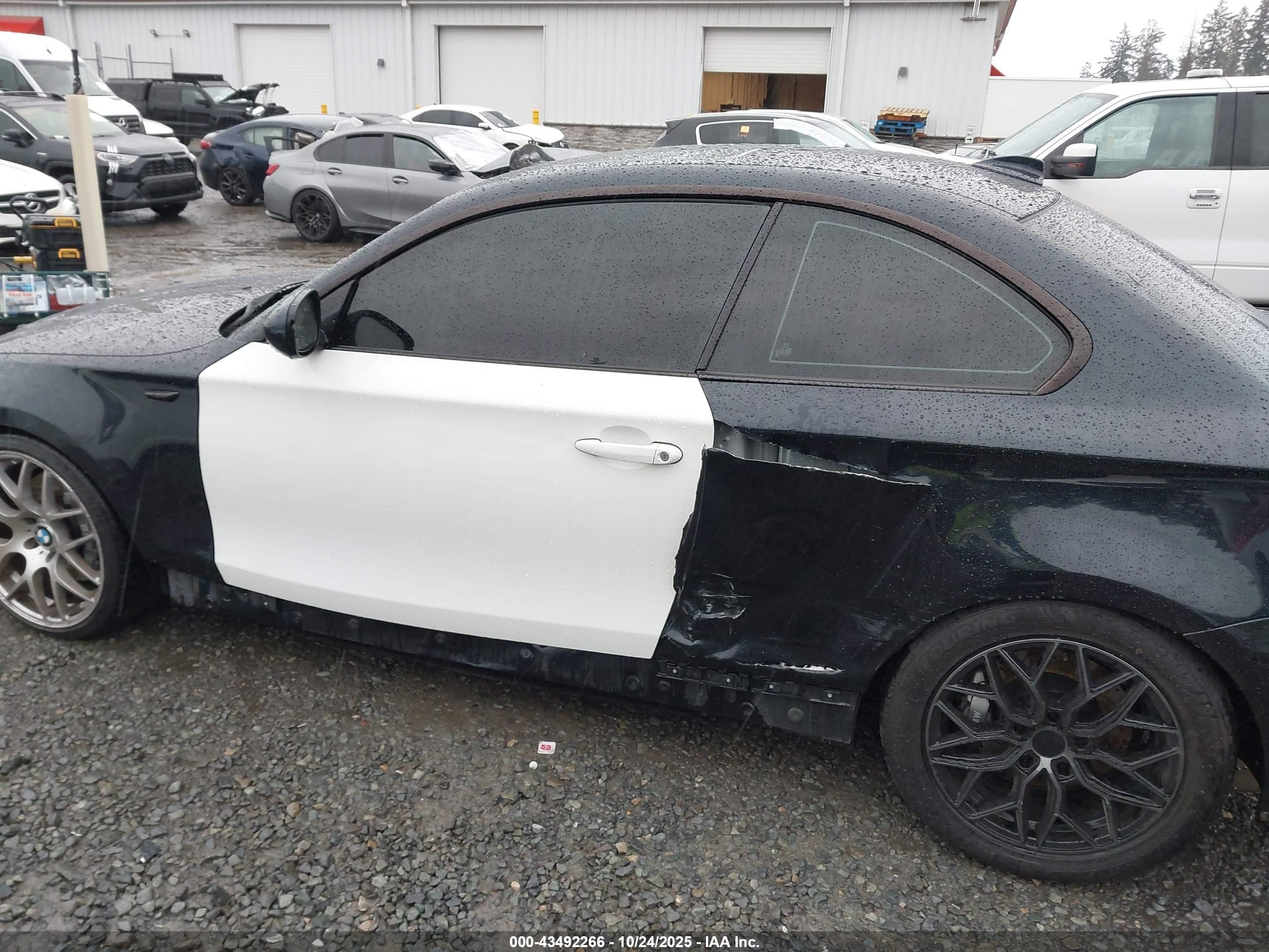 BMW 135I image 6