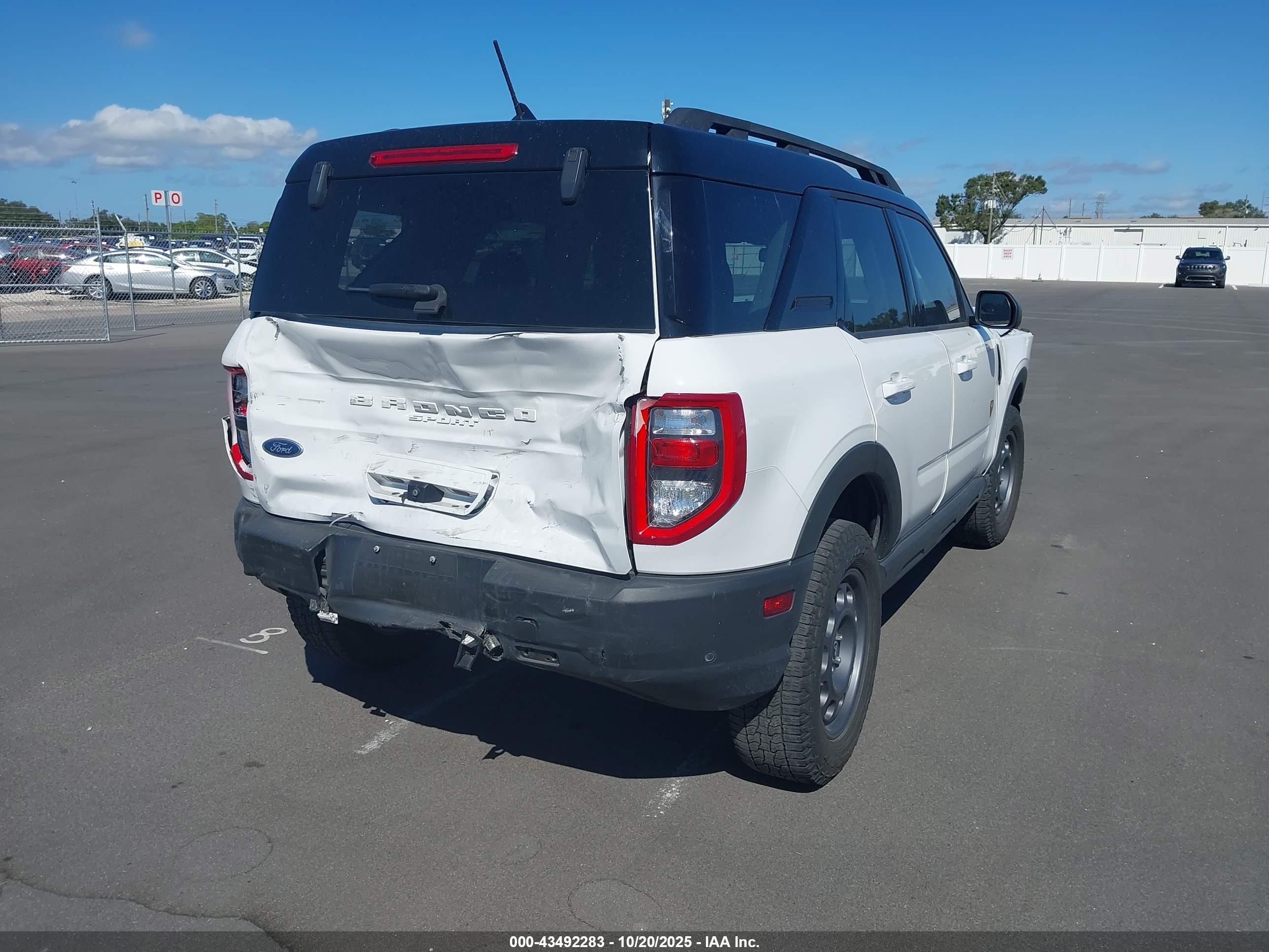 FORD BRONCO image 4