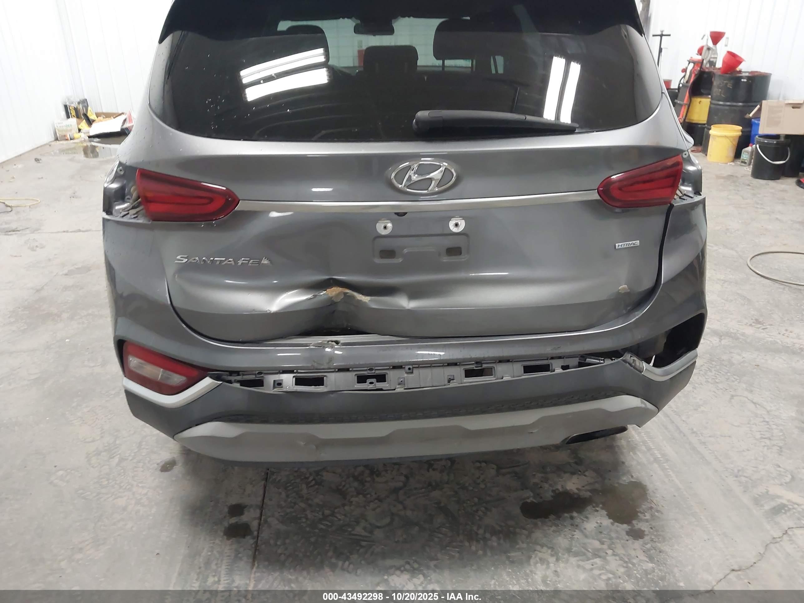 HYUNDAI SANTA image 6
