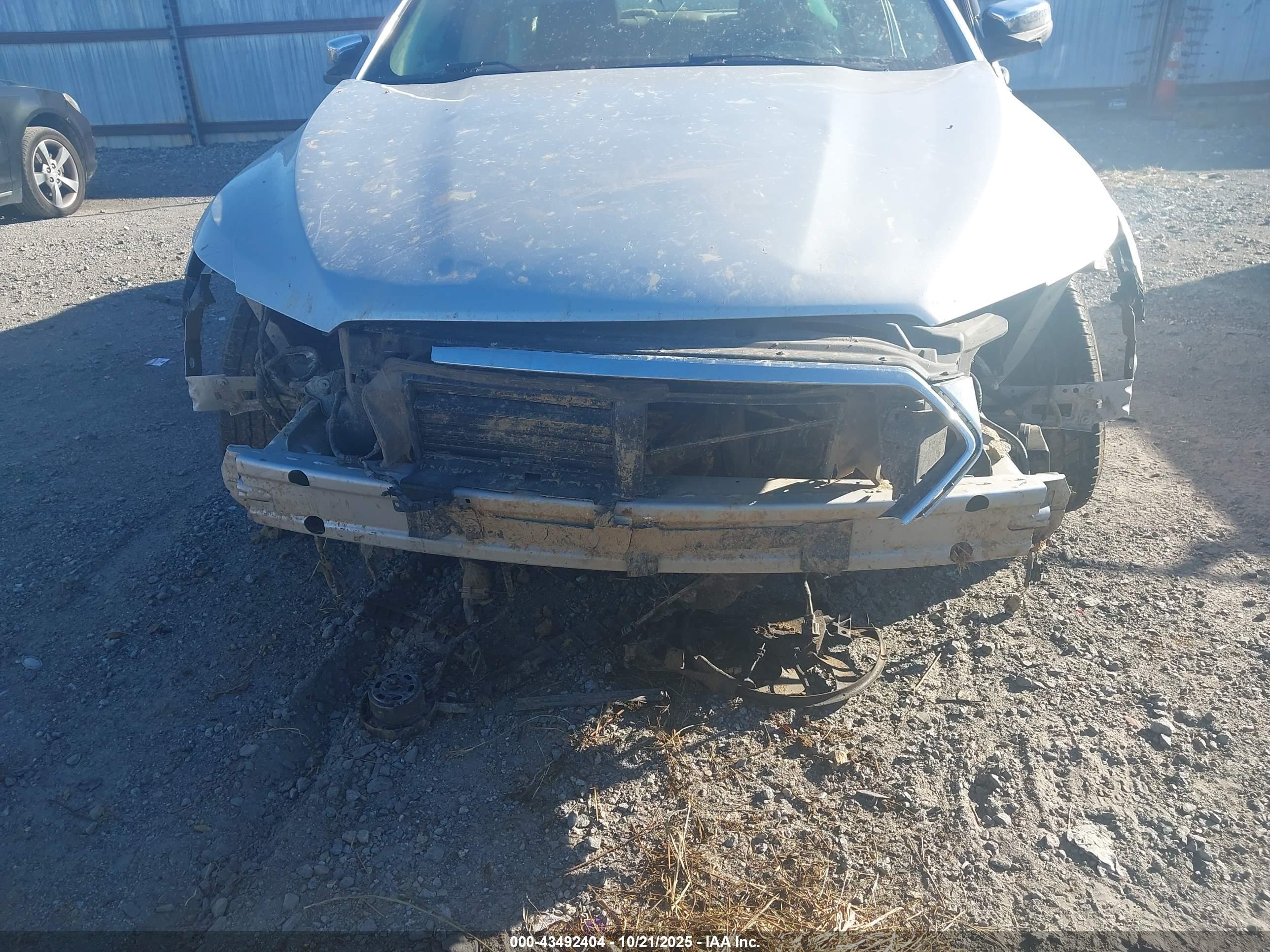 FORD TAURUS image 6