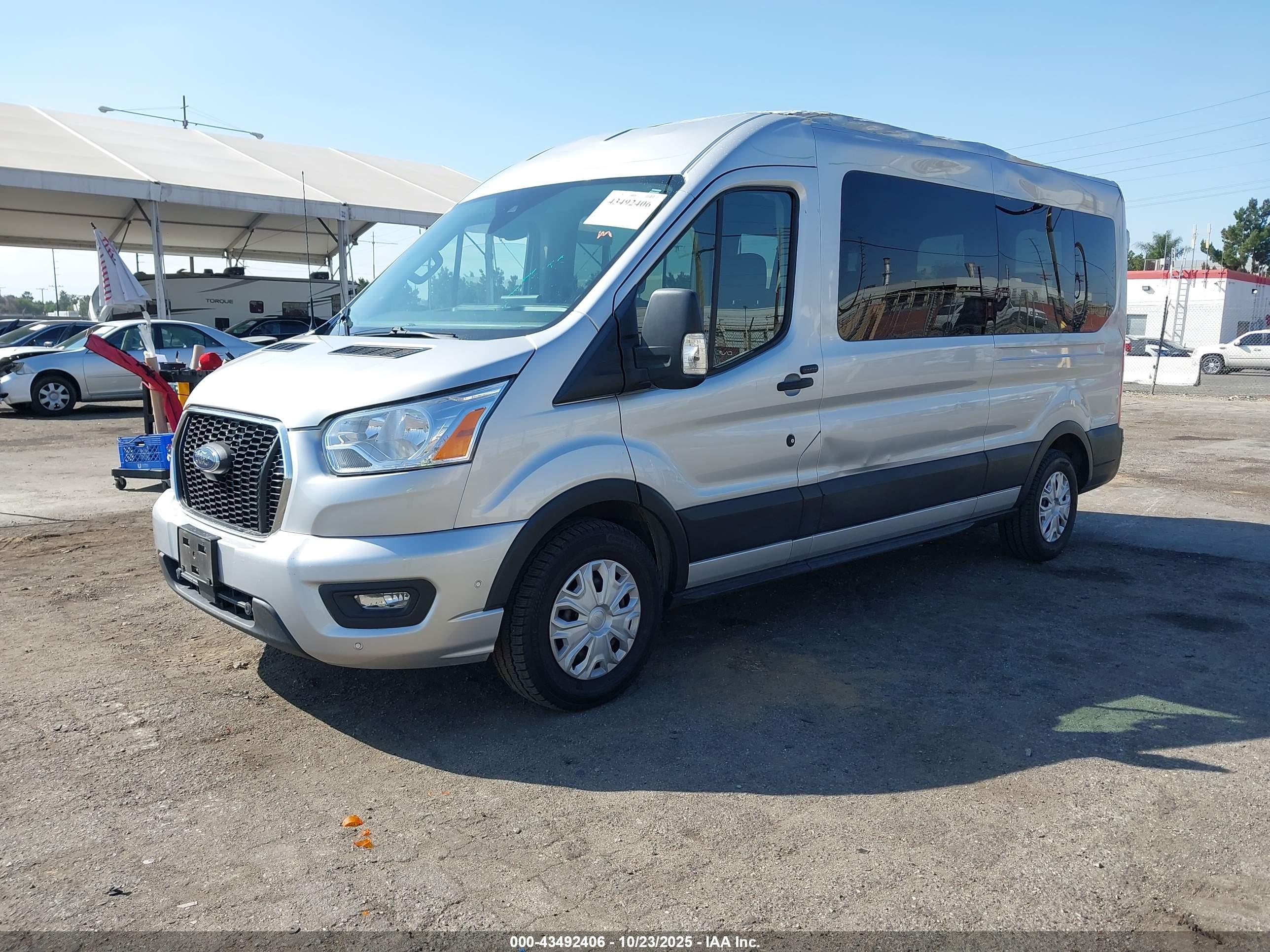 FORD TRANSIT-350 image 2
