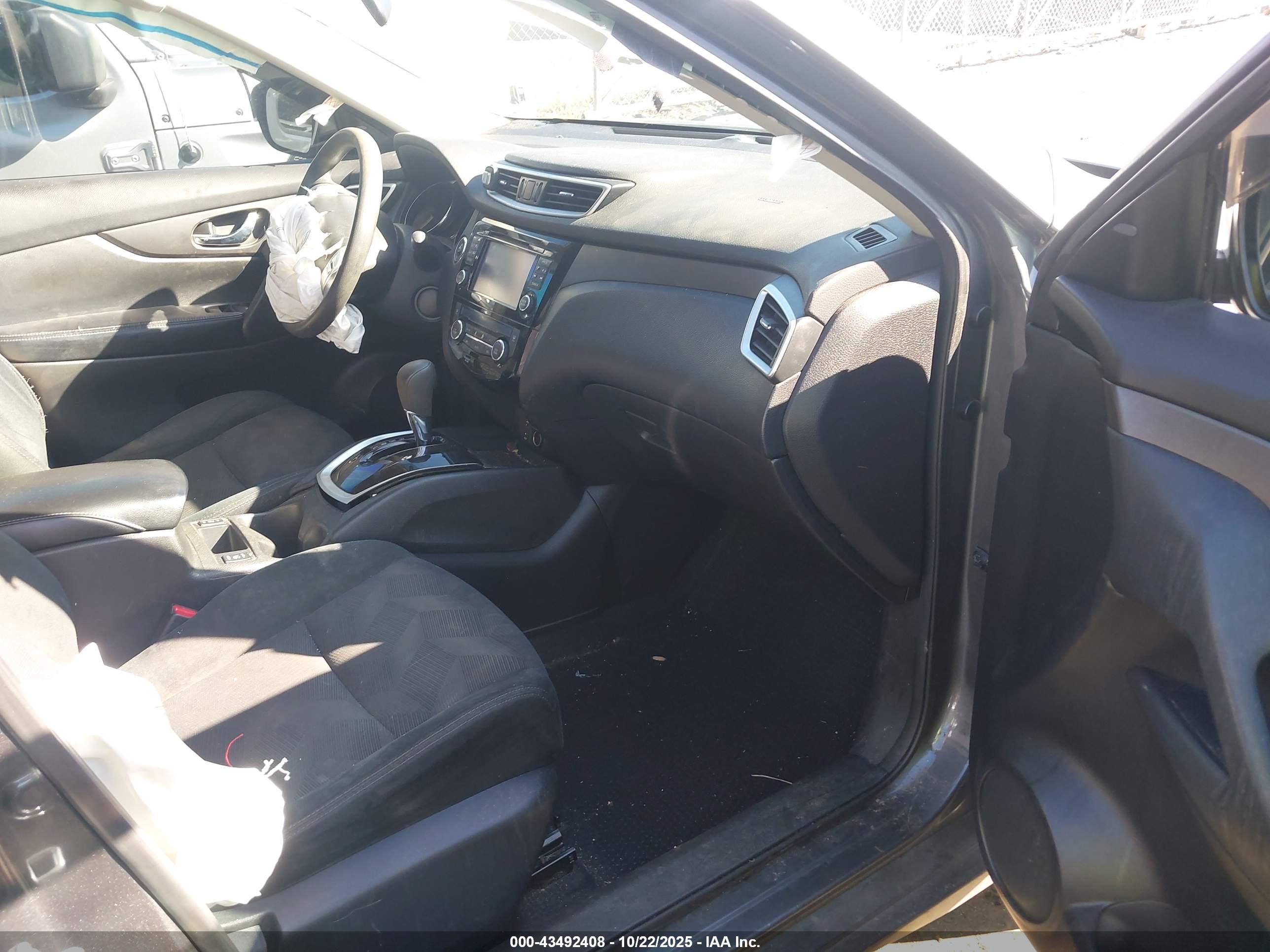 NISSAN ROGUE image 5