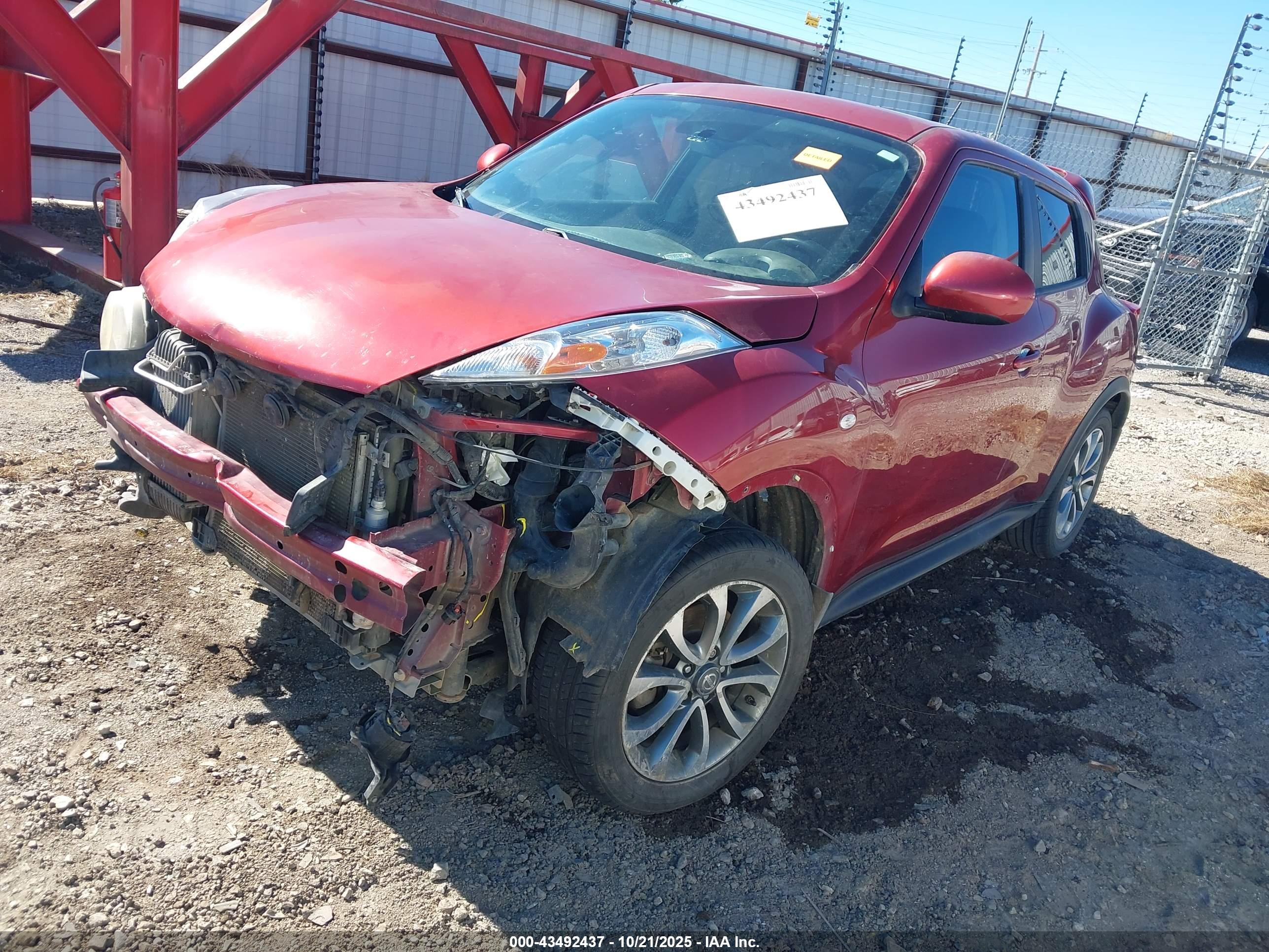 NISSAN JUKE image 2