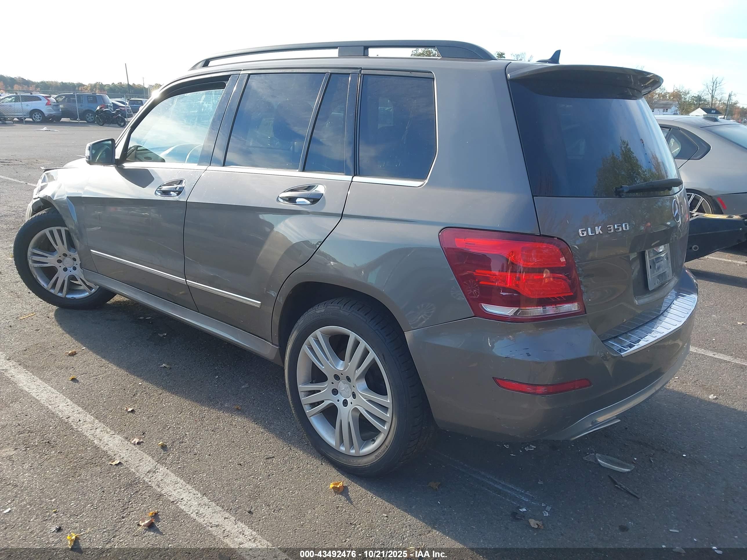 MERCEDES-BENZ GLK image 3