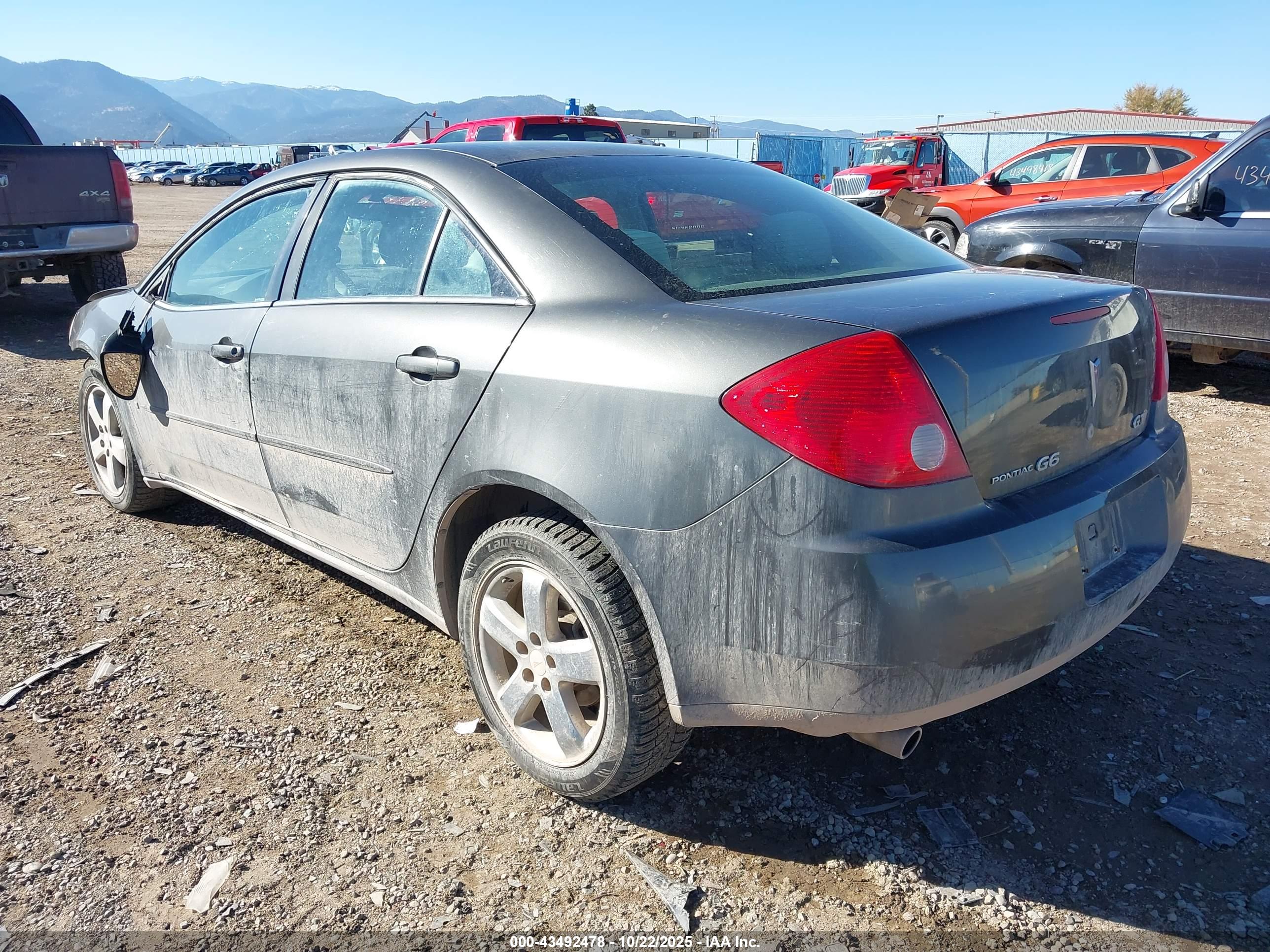 PONTIAC G6 image 3