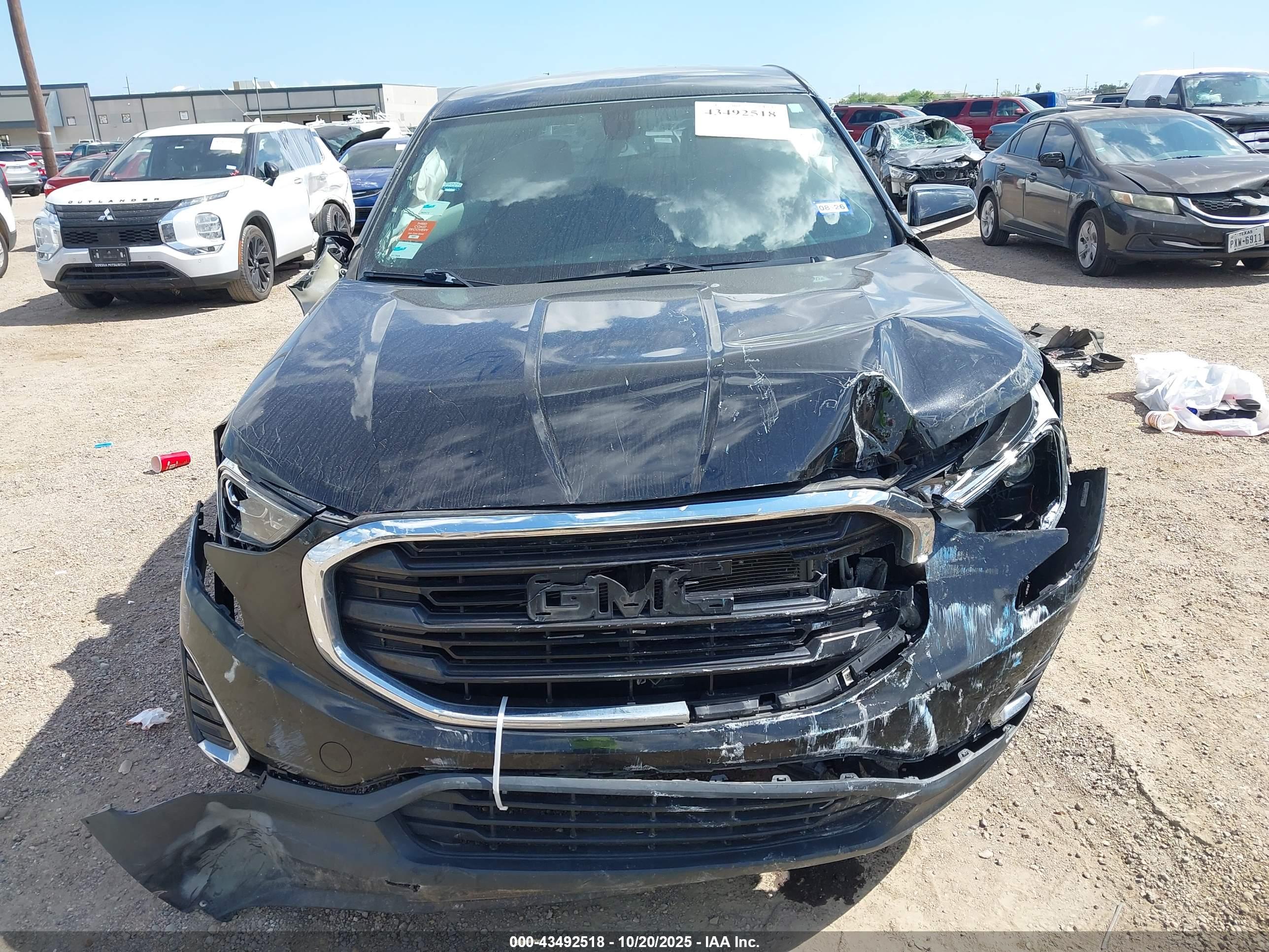 GMC TERRAIN image 6