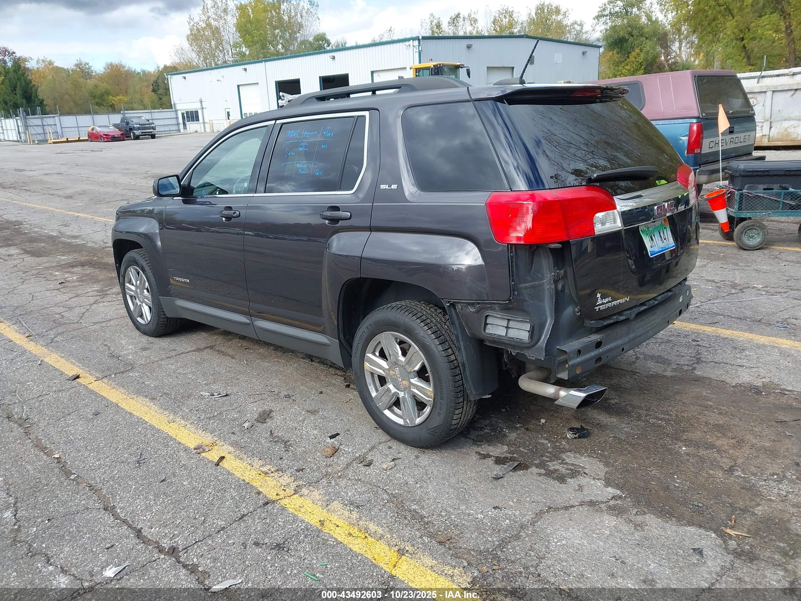 GMC TERRAIN image 3