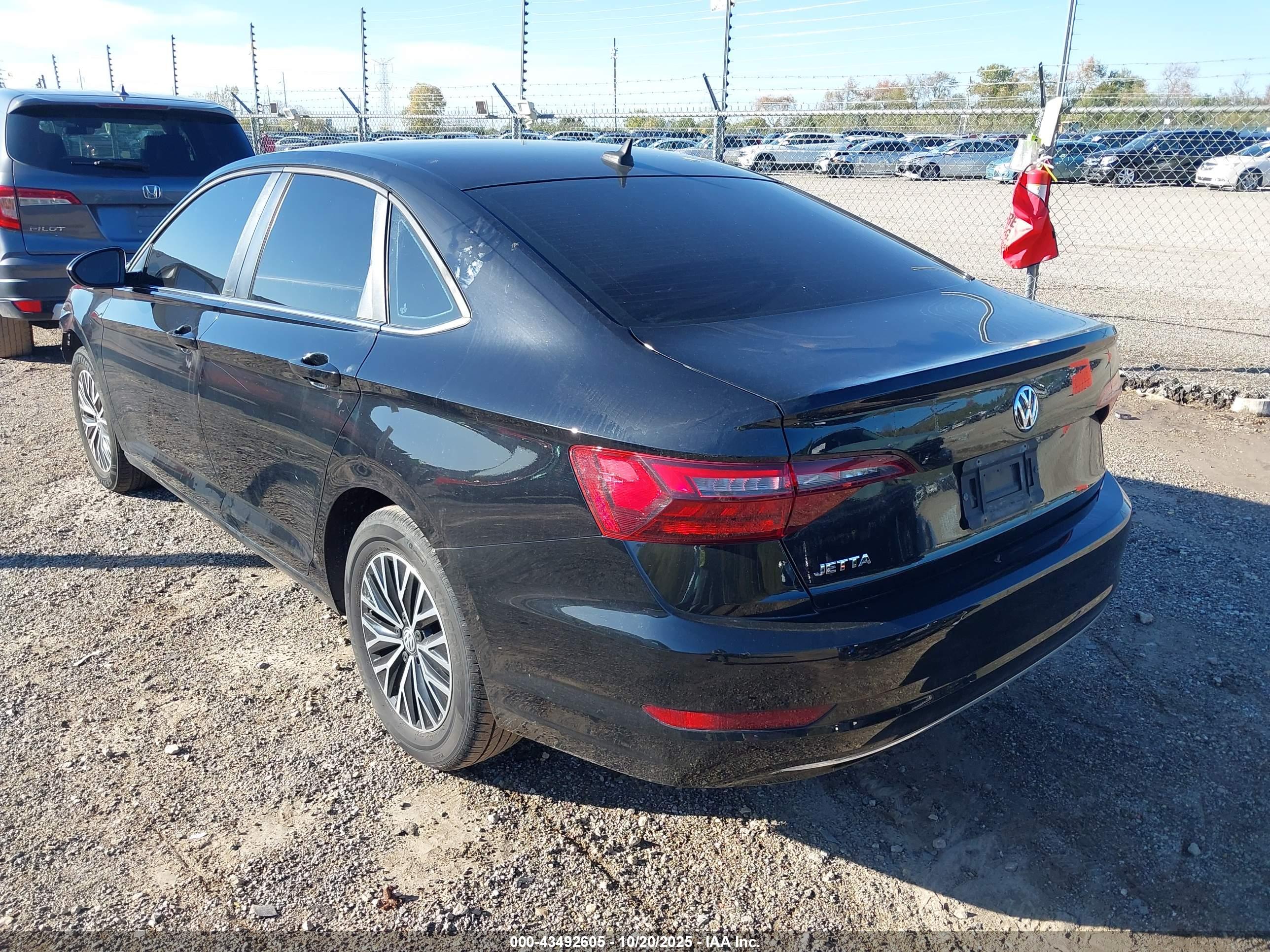 VOLKSWAGEN JETTA image 3