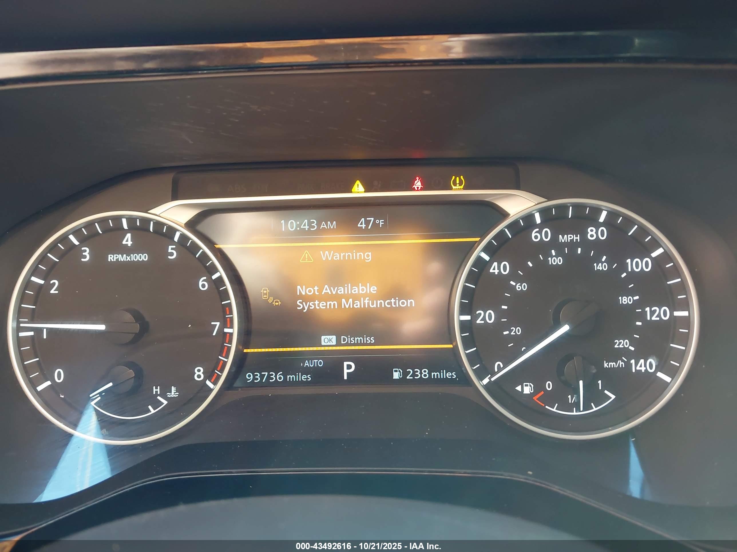 NISSAN PATHFINDER image 7