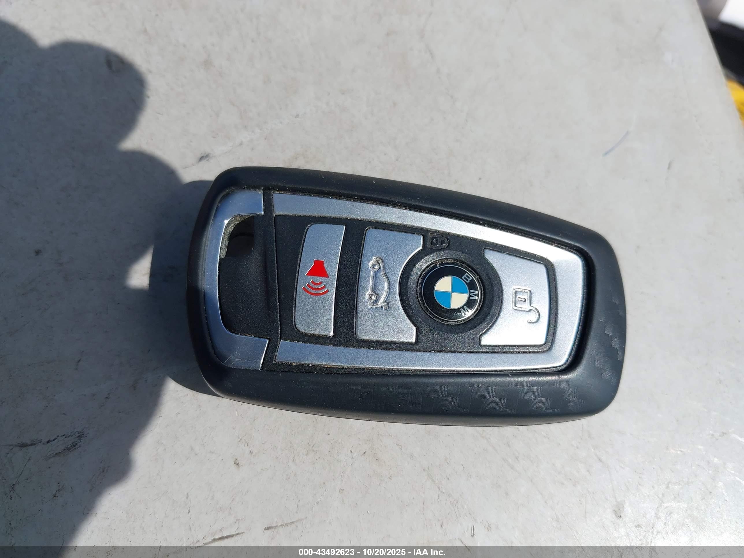BMW 650I image 11