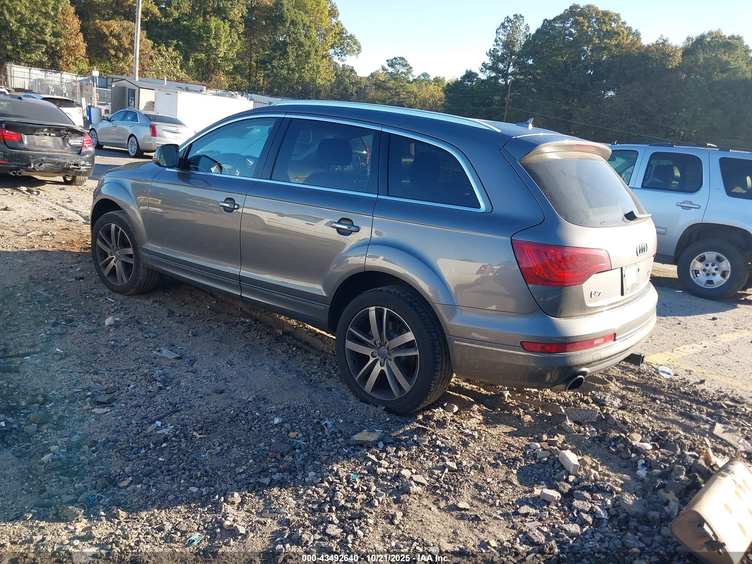 AUDI Q7 image 3