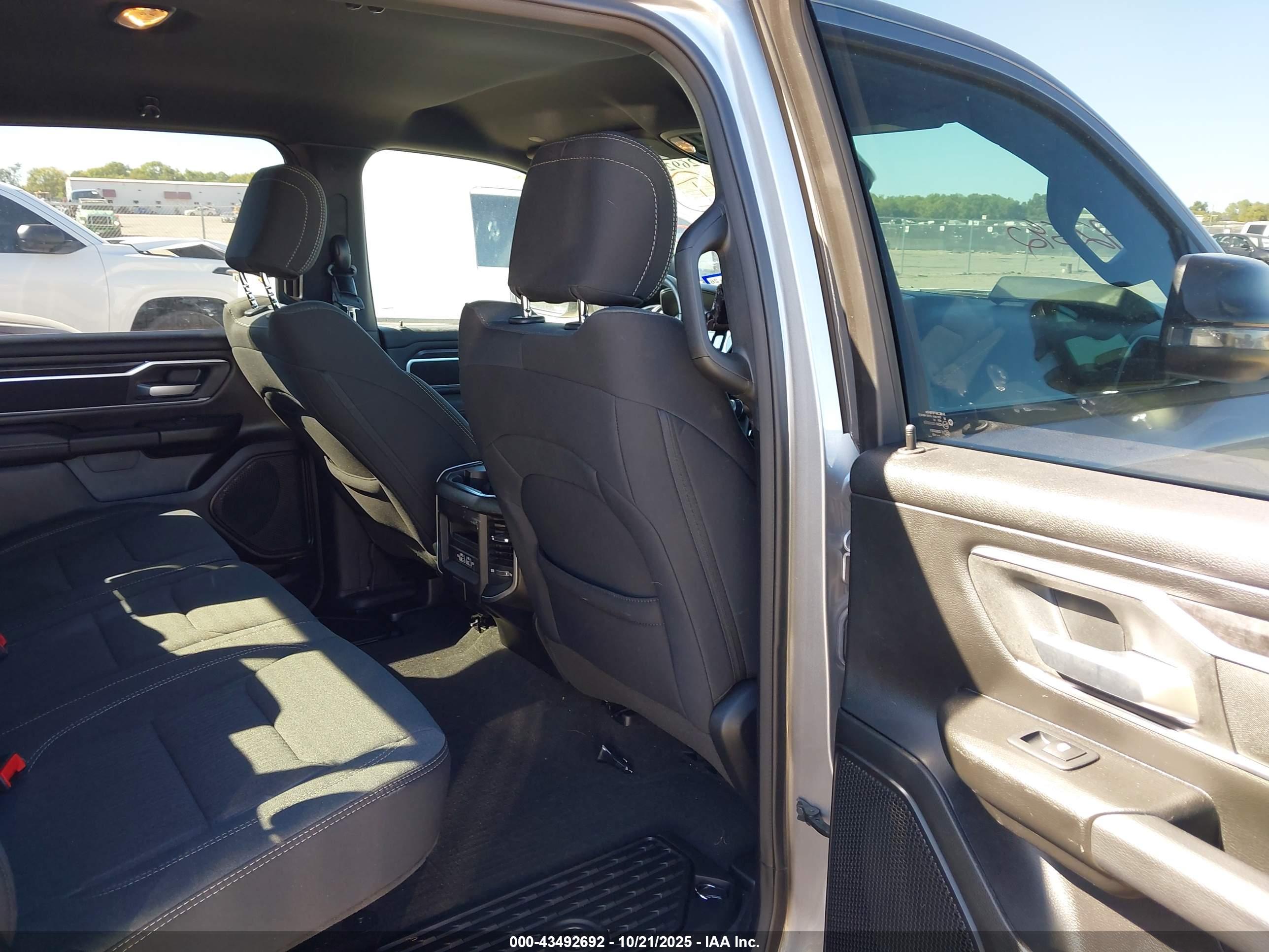 RAM 1500 image 8