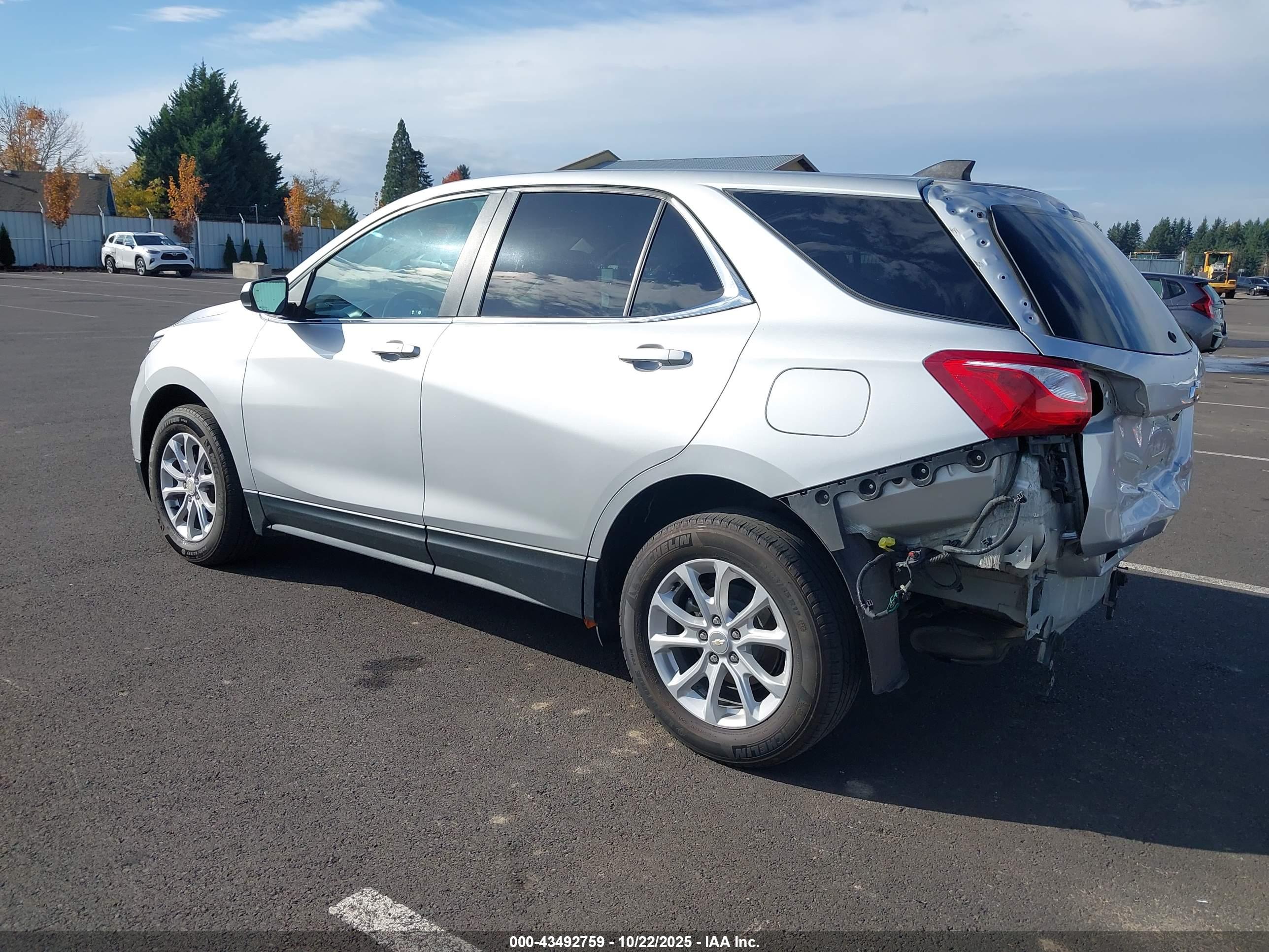 CHEVROLET EQUINOX image 3