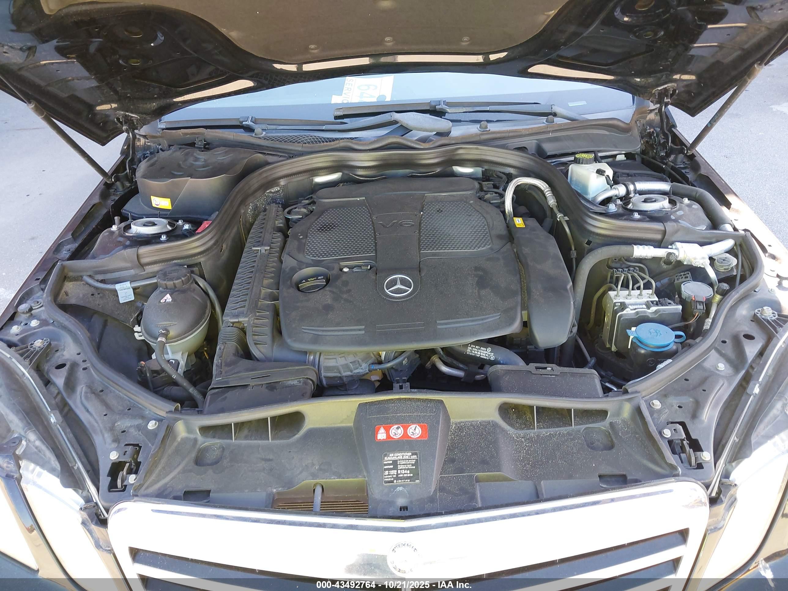 MERCEDES-BENZ E image 10