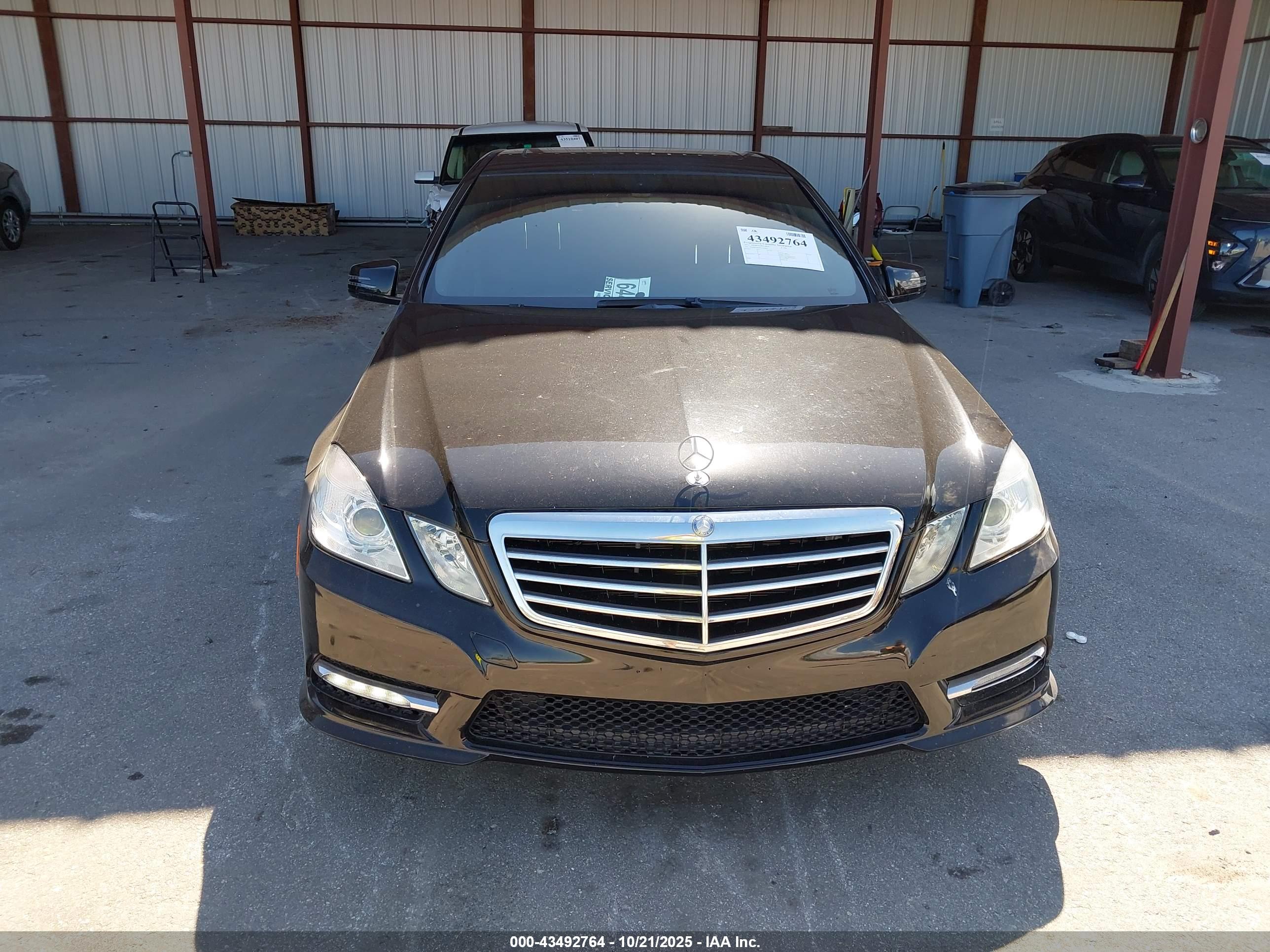 MERCEDES-BENZ E image 6